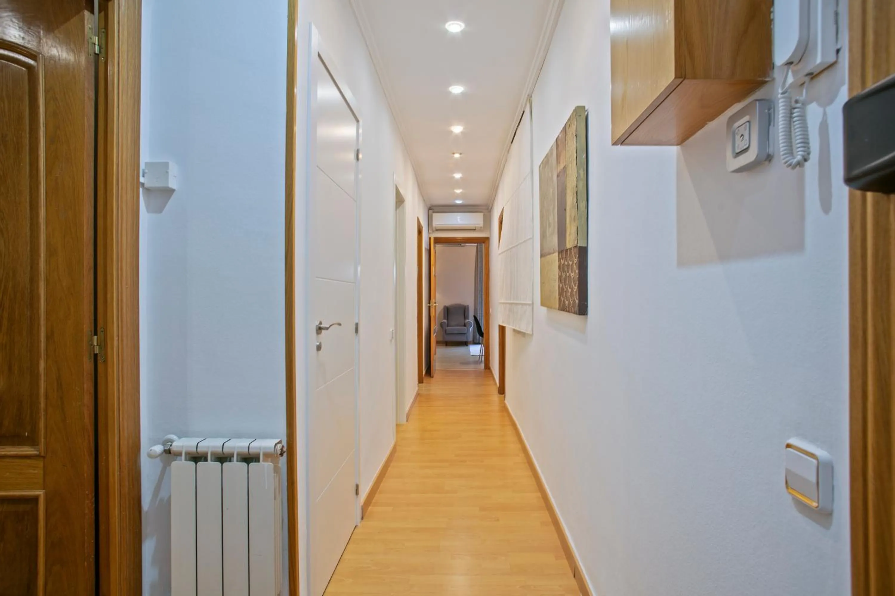 wardrobe in Alcam Calabria