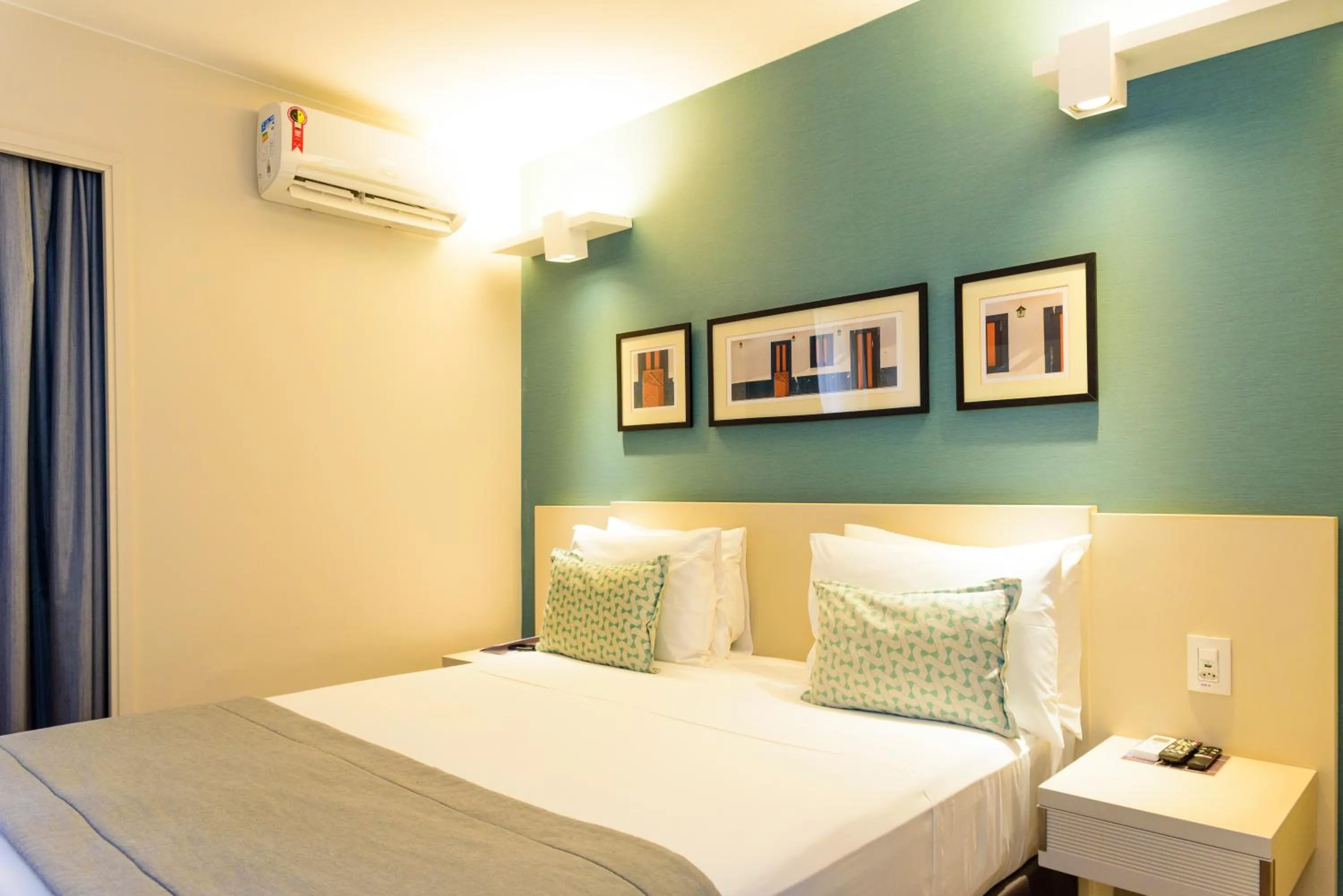 Bed in Comfort Suites Brasília