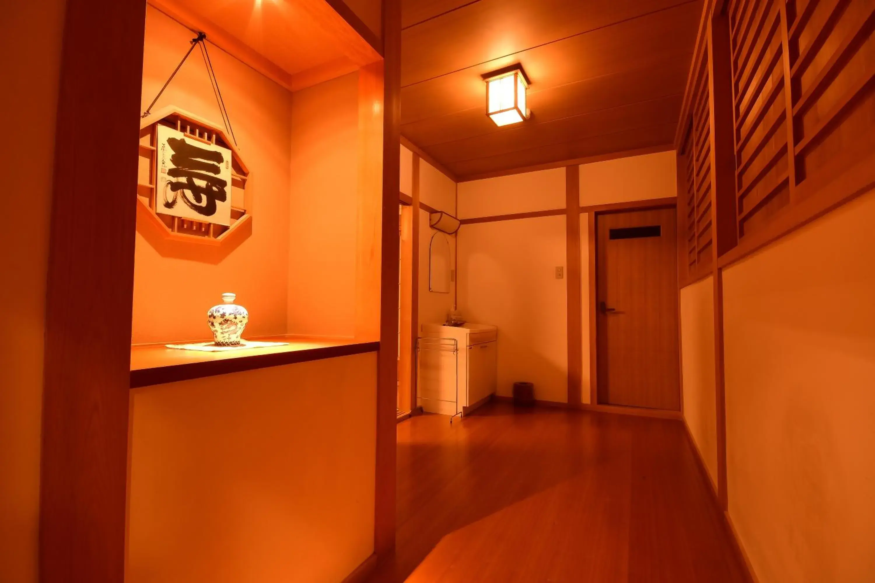 Standard Japanese-Style Family Room with Shared Bathroom in 高野山 宿坊 不動院 -Koyasan Shukubo Fudoin- Standard Japanese-Style Family Room with Shared Bathroom in 高野山 宿坊 不動院 -Koyasan Shukubo Fudoin-