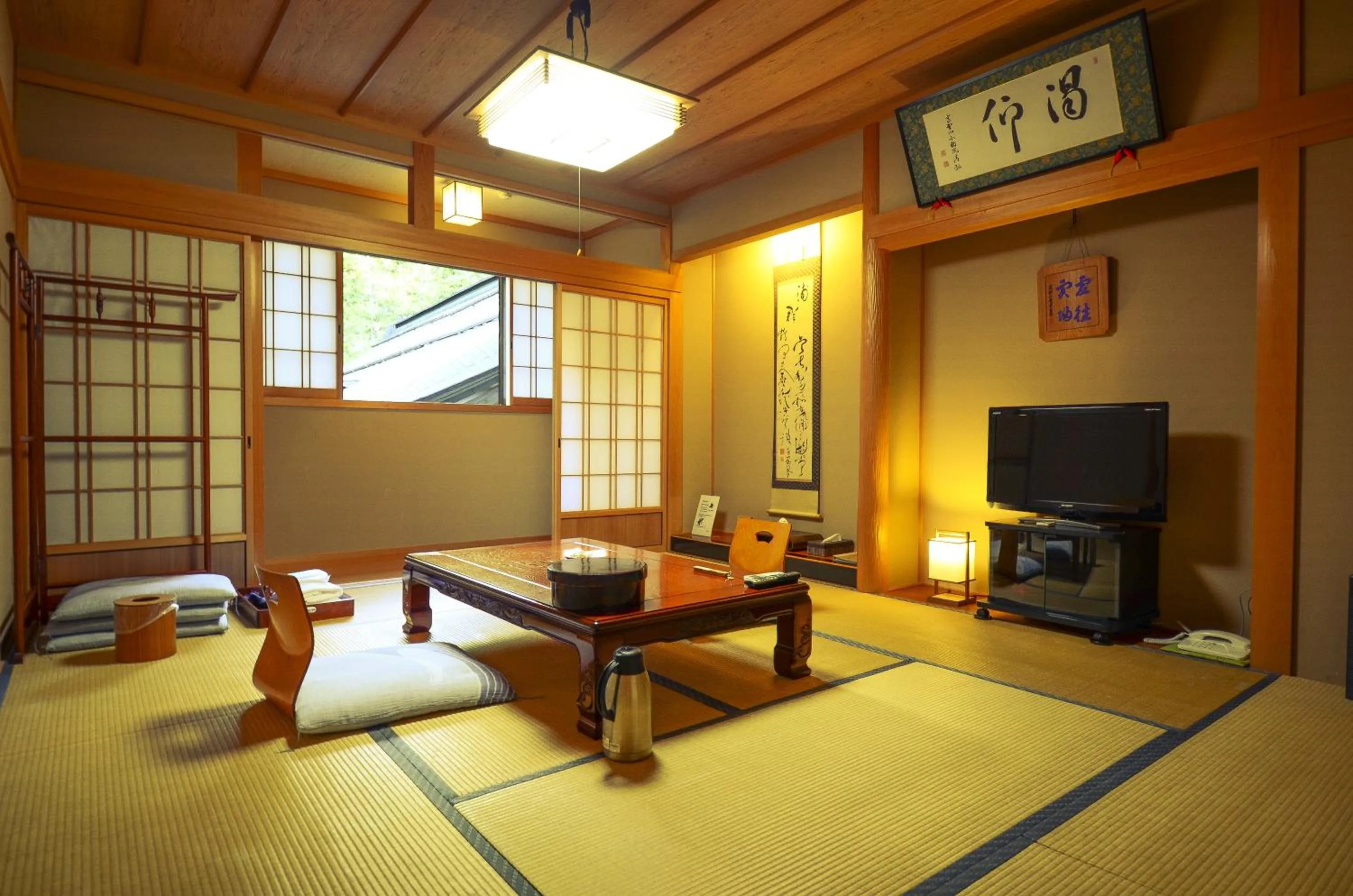 Photo of the whole room in 高野山 宿坊 不動院 -Koyasan Shukubo Fudoin-