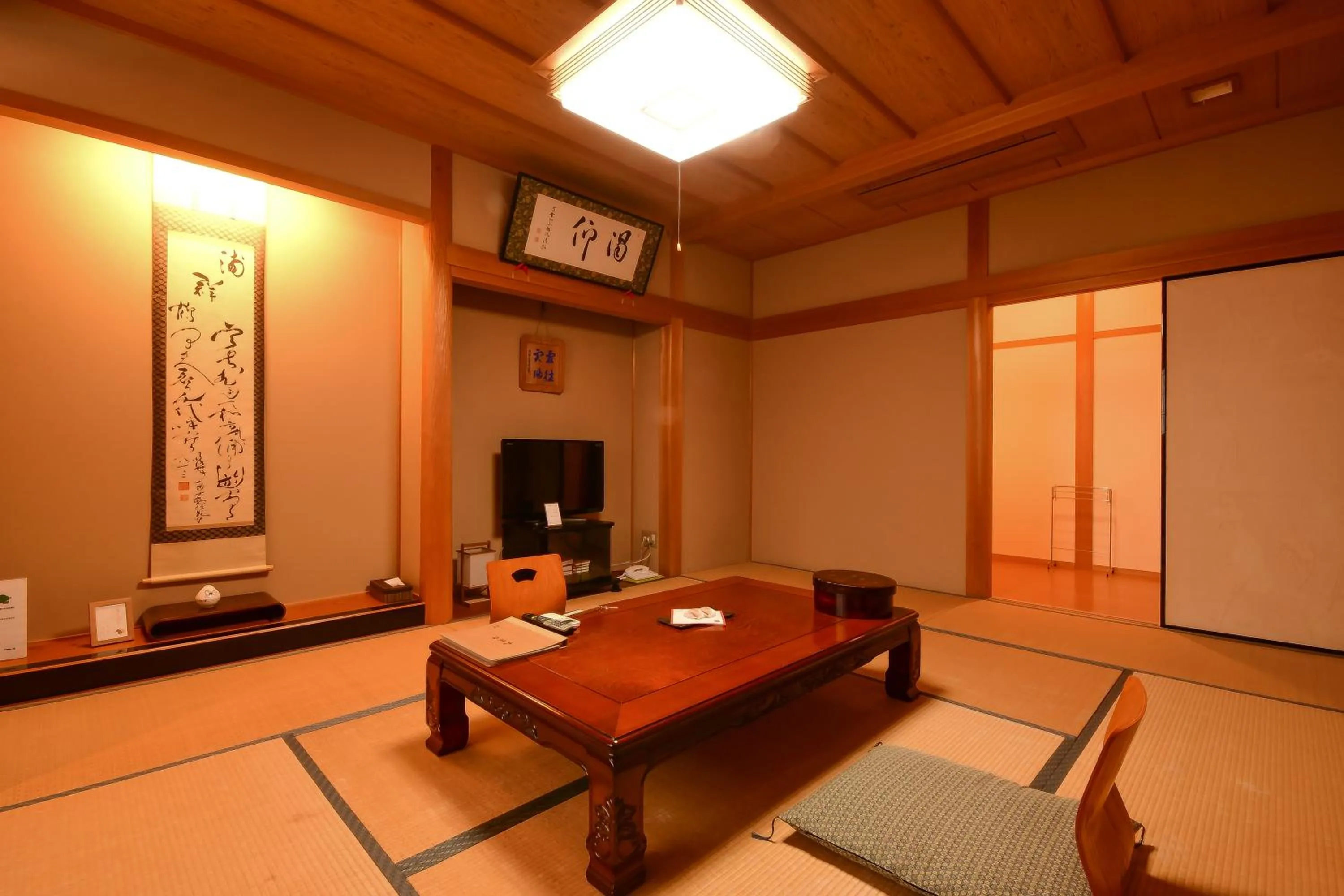 Photo of the whole room in 高野山 宿坊 不動院 -Koyasan Shukubo Fudoin-