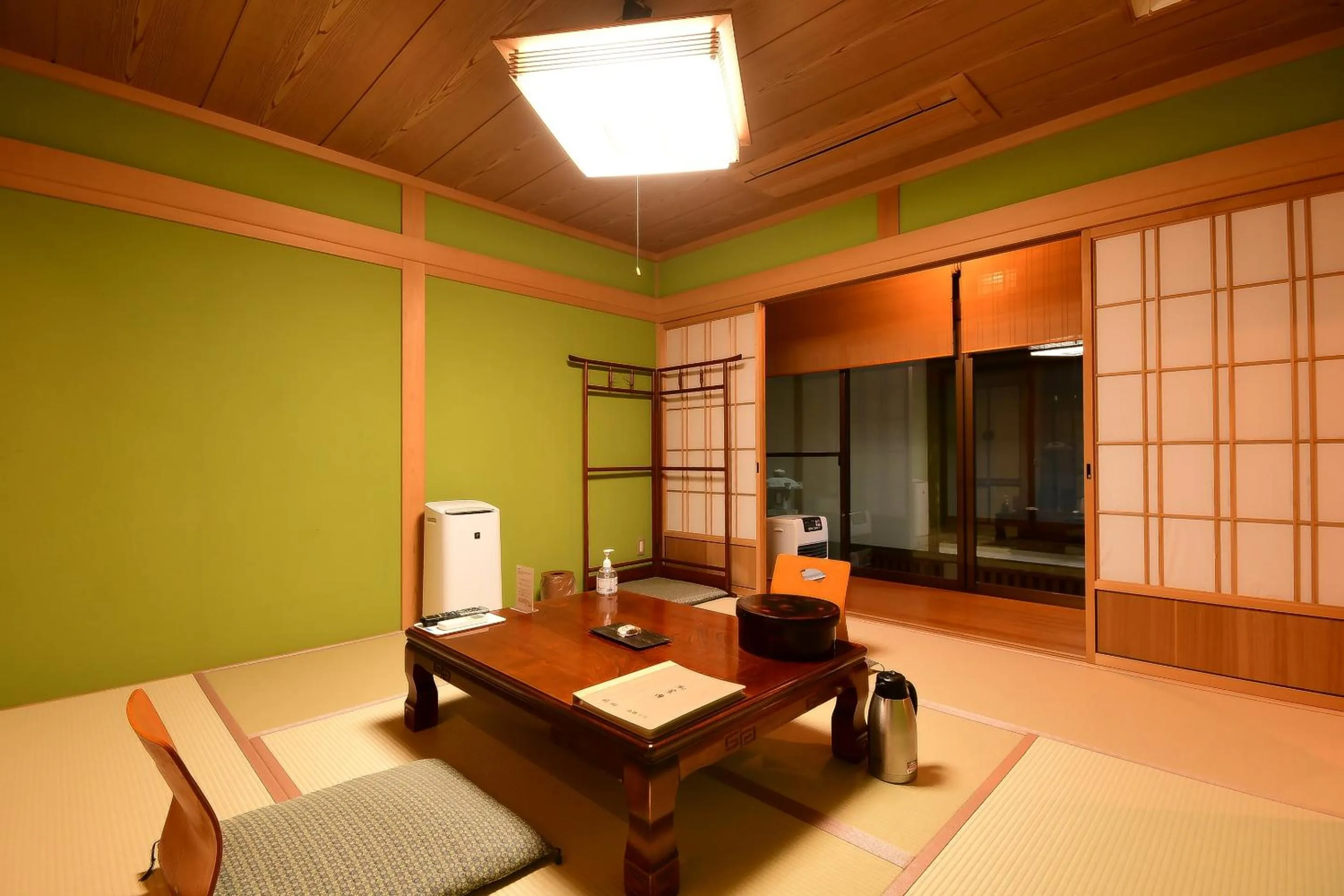 Photo of the whole room in 高野山 宿坊 不動院 -Koyasan Shukubo Fudoin-