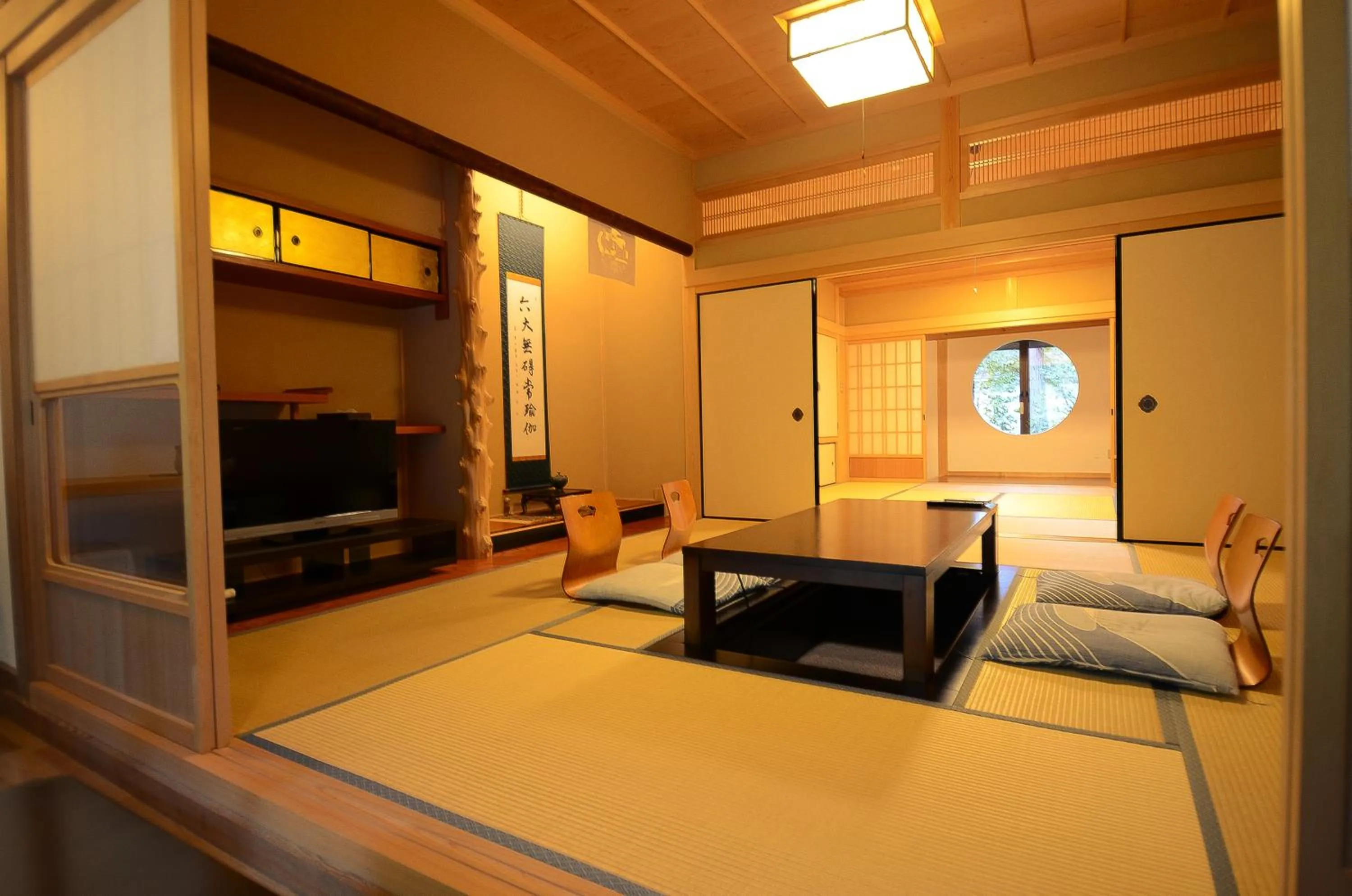 Photo of the whole room in 高野山 宿坊 不動院 -Koyasan Shukubo Fudoin-
