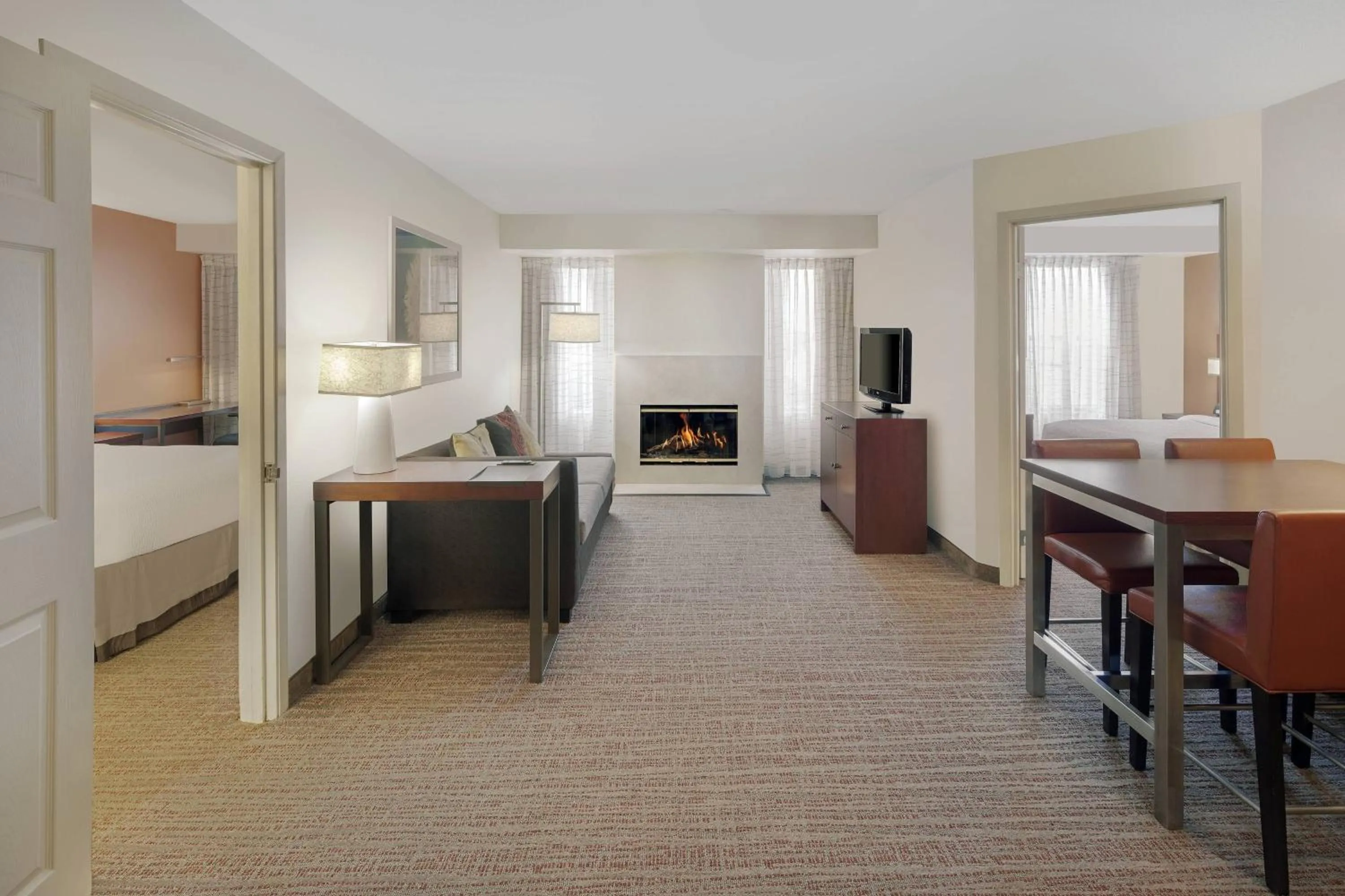 Bedroom, Bed in Residence Inn Indianapolis Airport