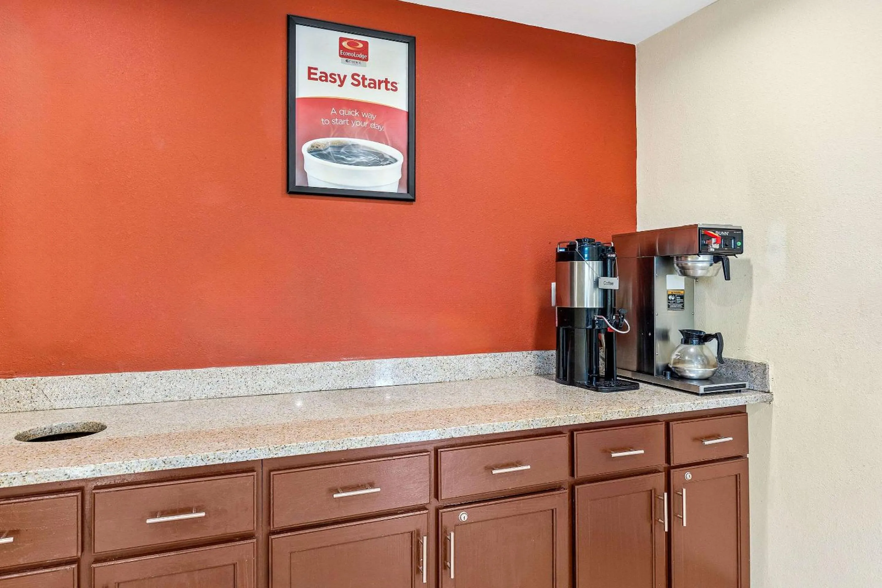 Lobby or reception in Econo Lodge Akron Copley Northwest