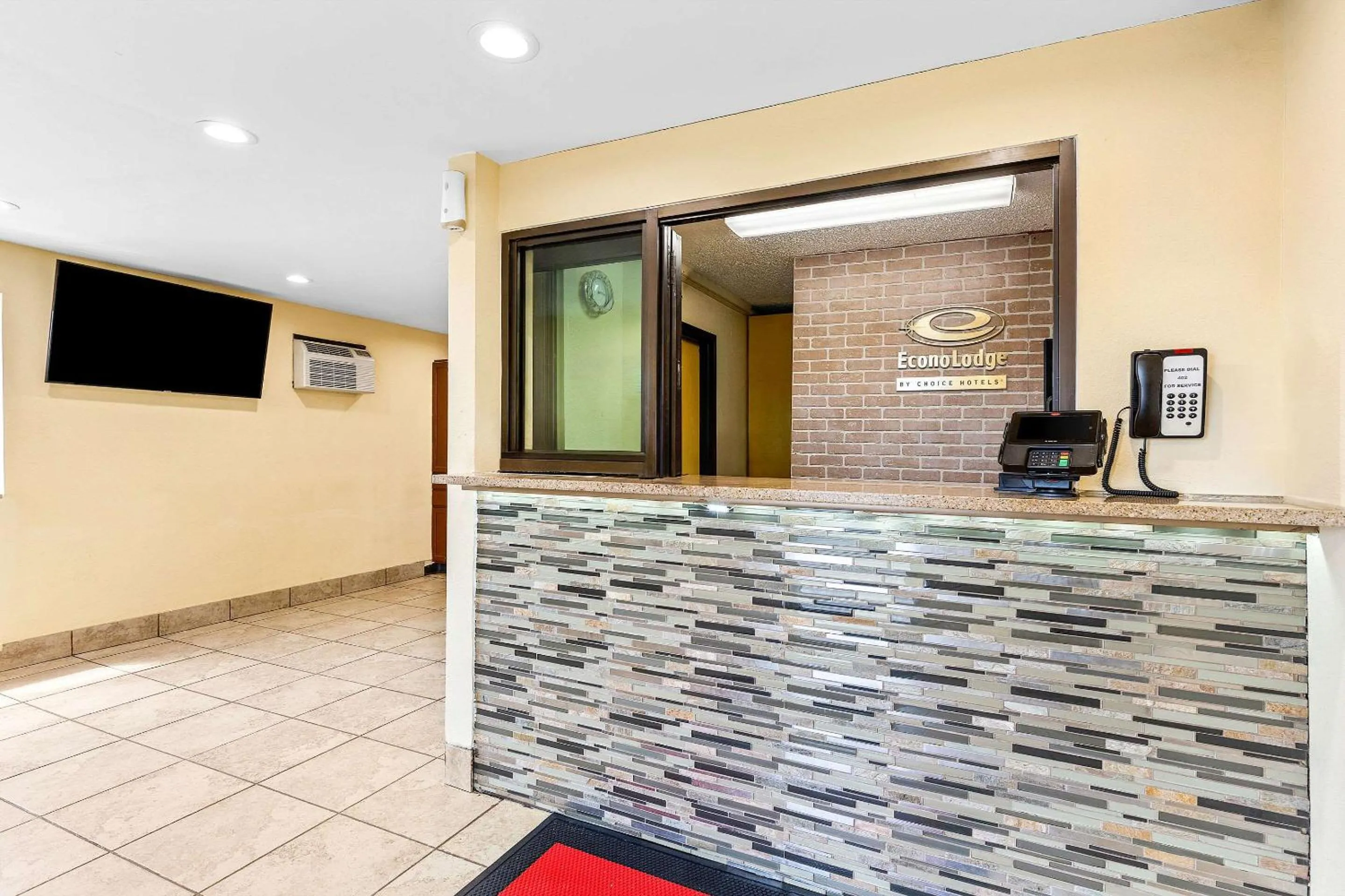 Lobby or reception in Econo Lodge Akron Copley Northwest