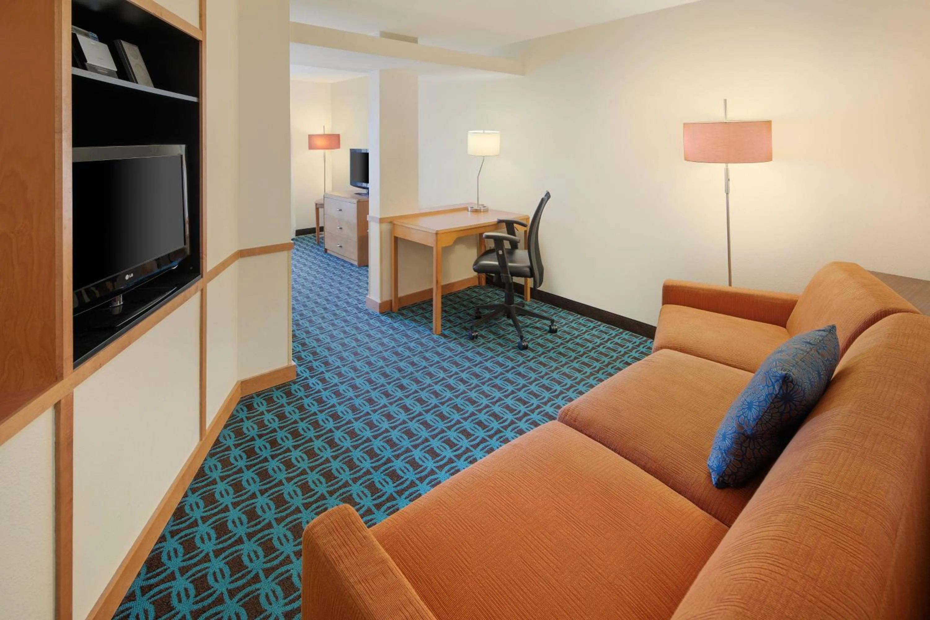 Photo of the whole room in Fairfield Inn & Suites Indianapolis Airport