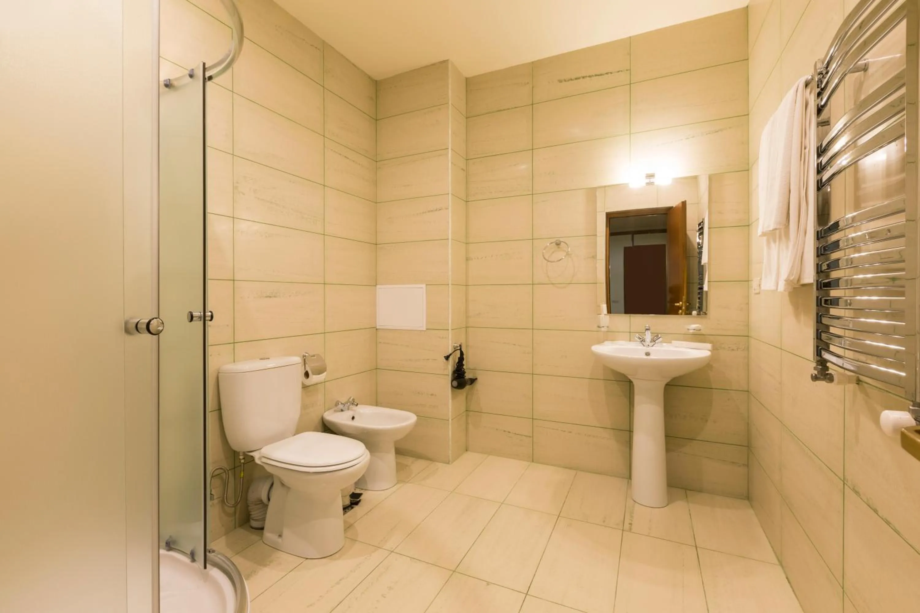 Shower in Armenia Hotel
