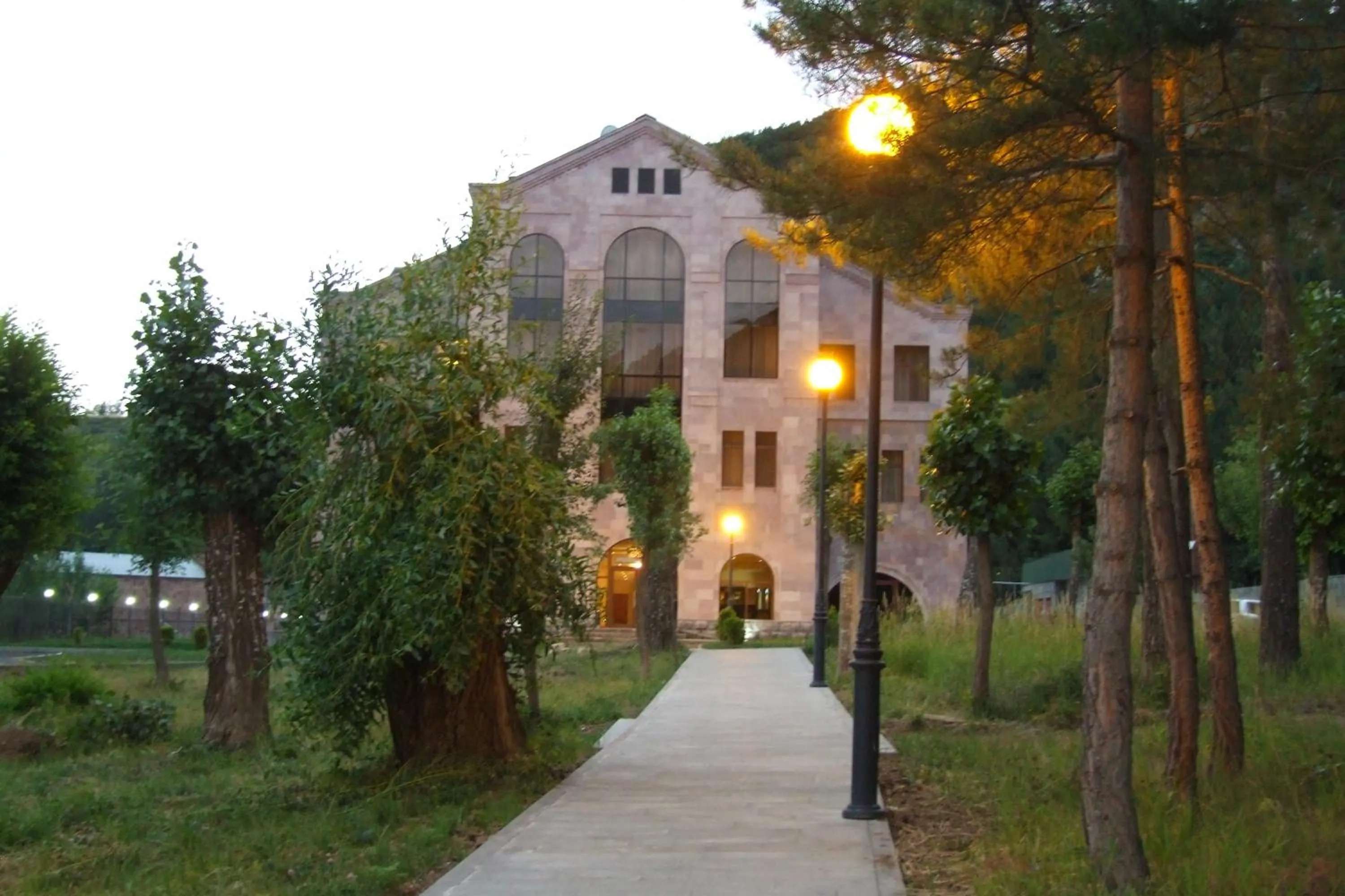 Facade/entrance in Armenia Hotel