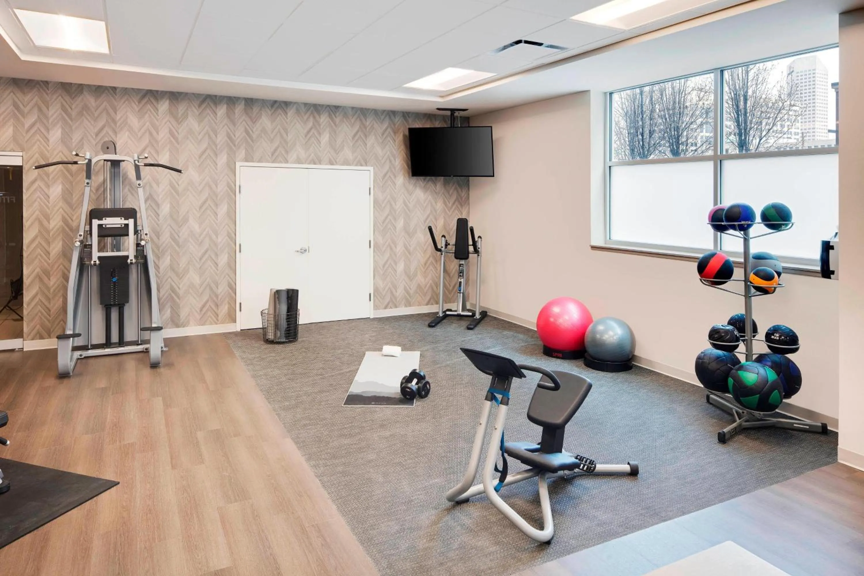Fitness centre/facilities in SpringHill Suites Indianapolis Downtown