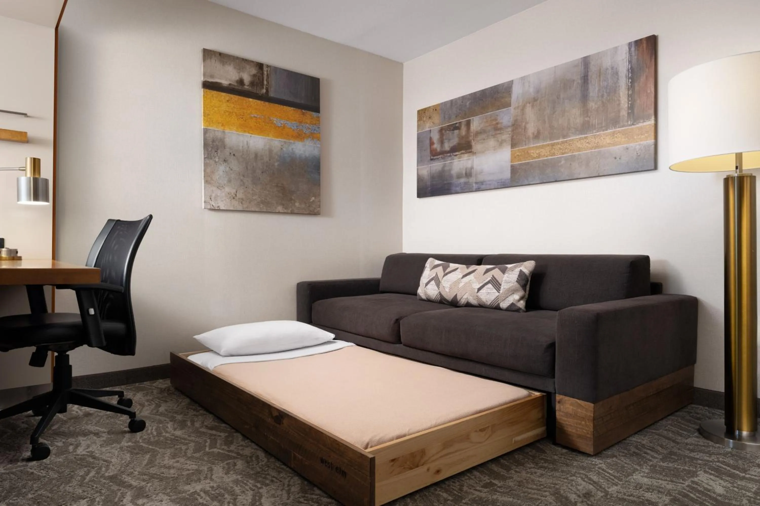 Photo of the whole room in SpringHill Suites Indianapolis Downtown