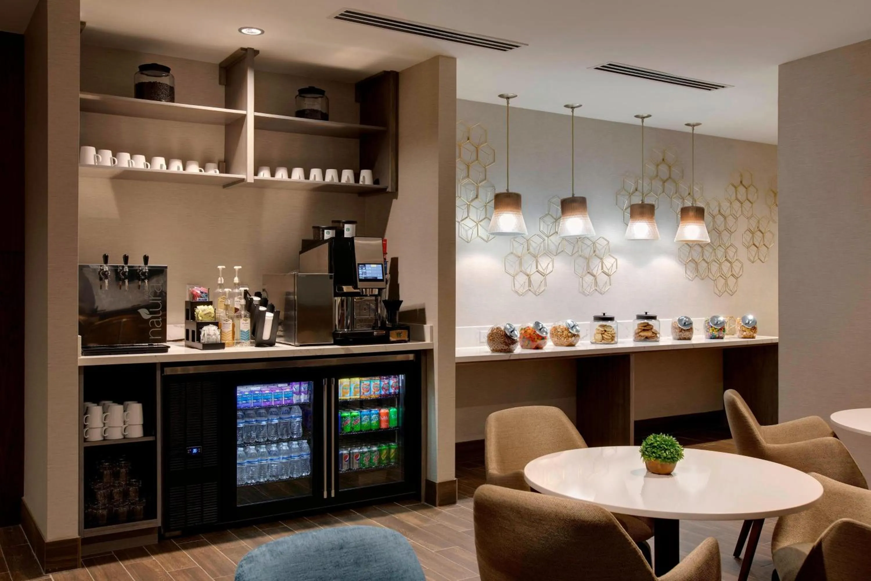 Lounge or bar in Winston-Salem Marriott