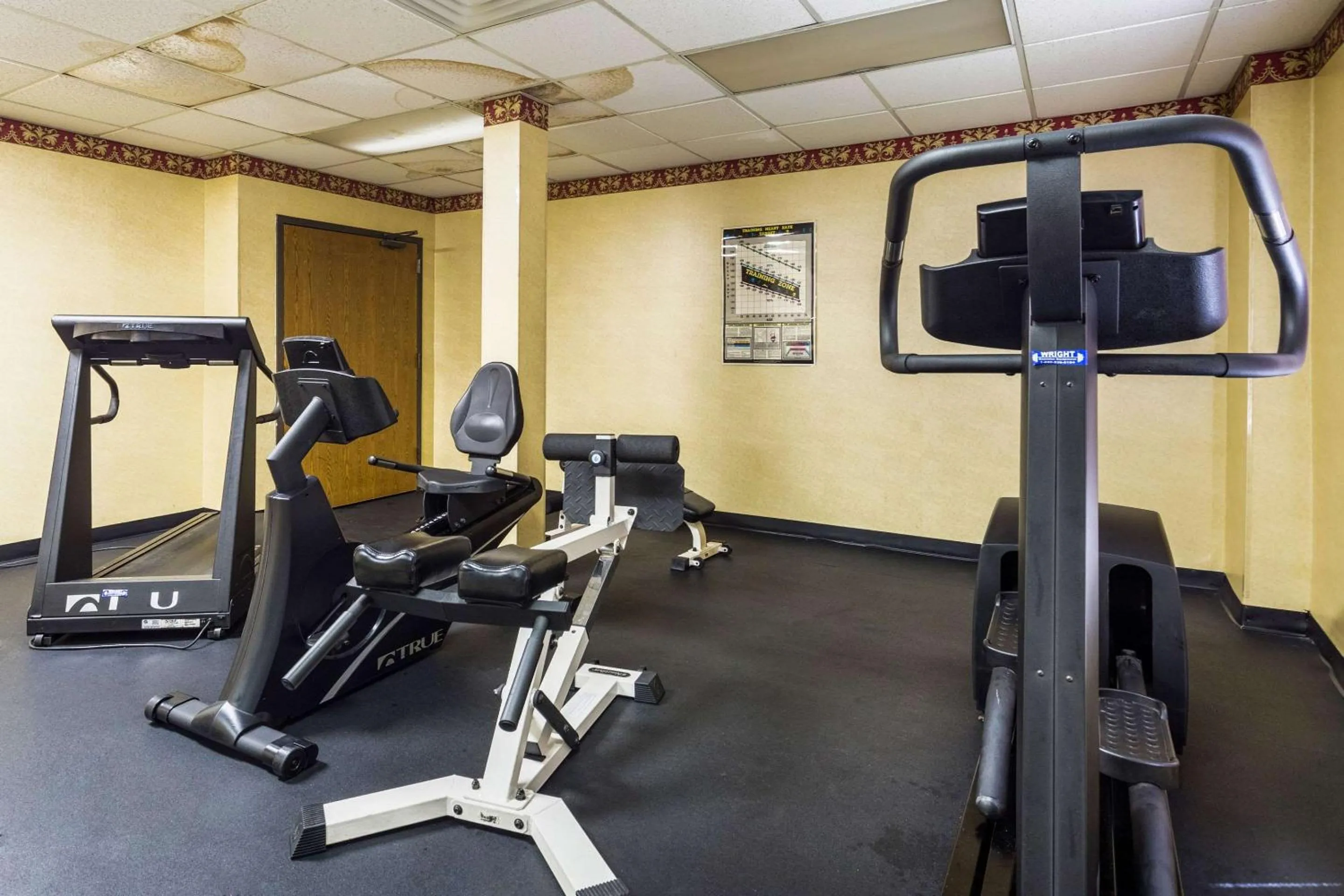 Fitness centre/facilities, Fitness Center/Facilities in Econo Lodge - Oxmoor