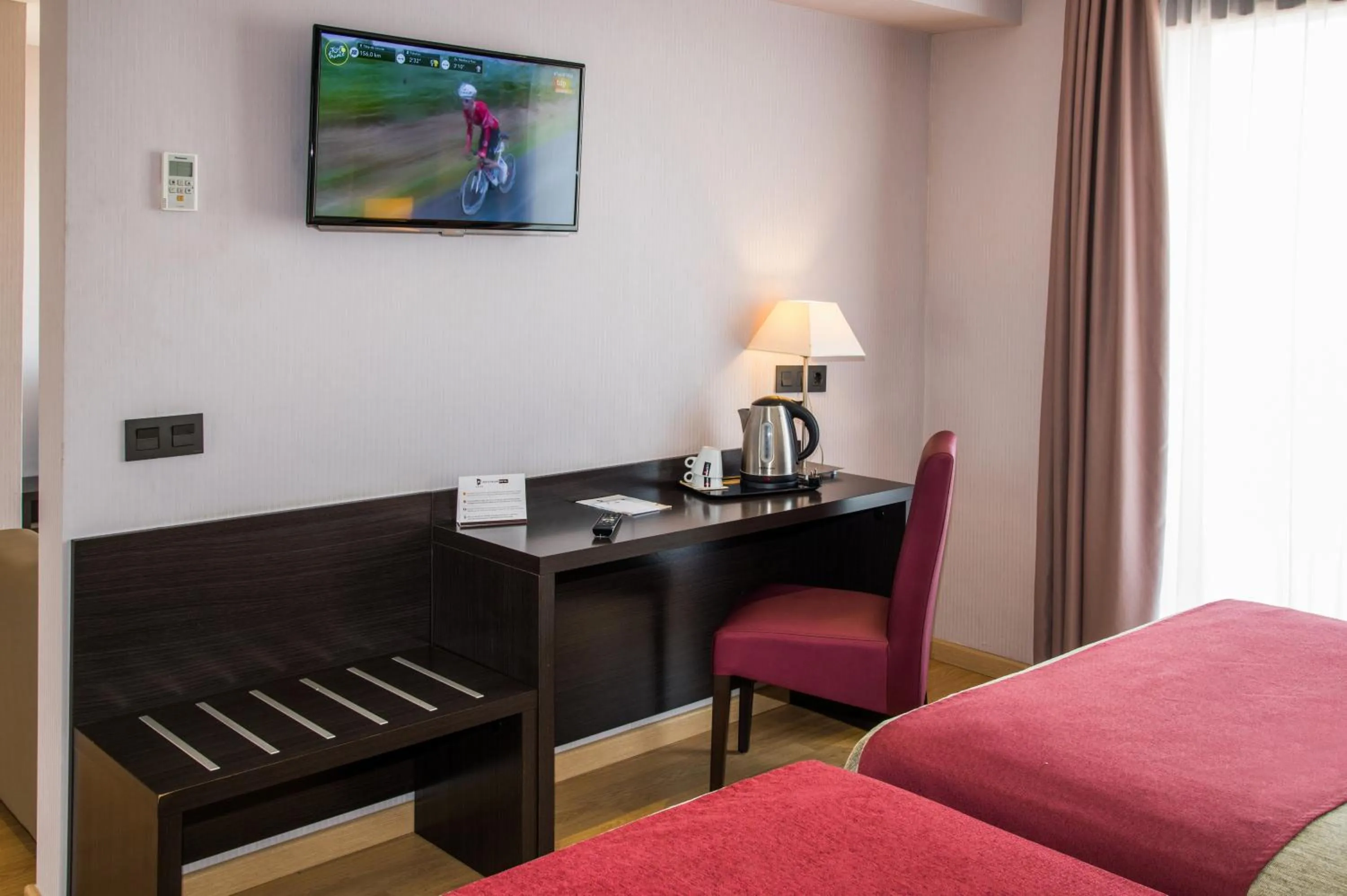 Bedroom, Bed in Petit Palau - Adults Only