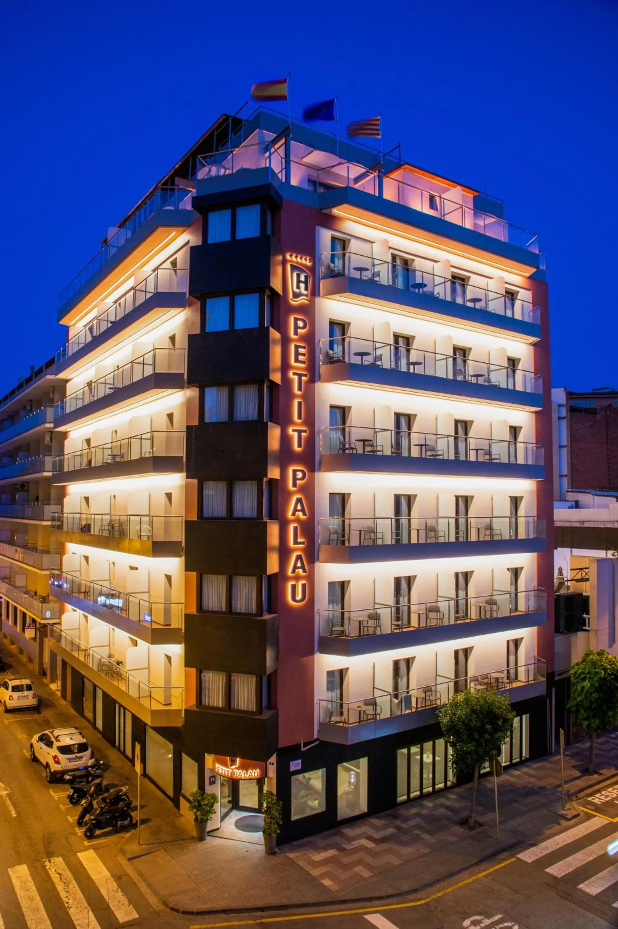 Property building in Petit Palau - Adults Only