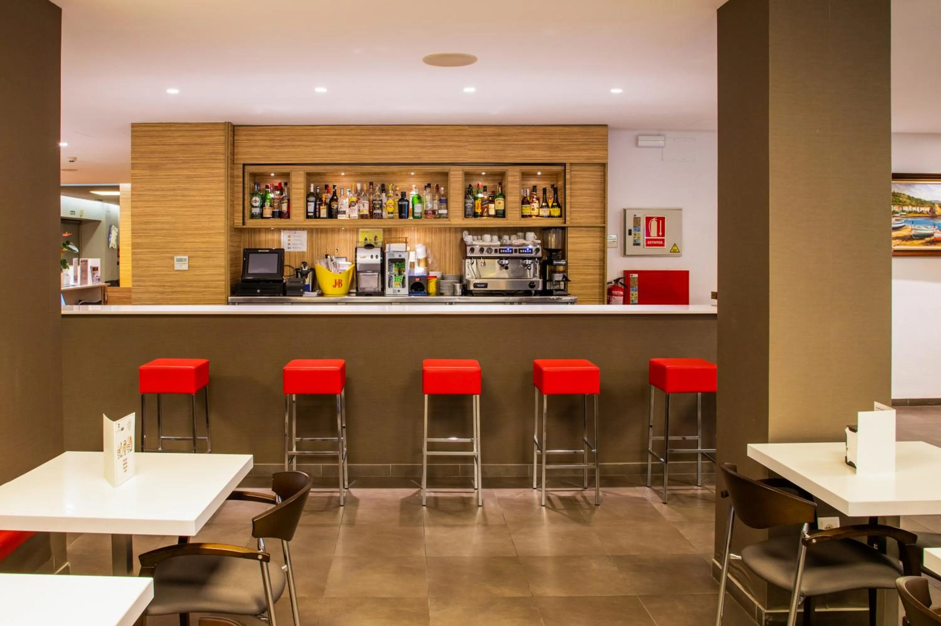 Lounge or bar in Petit Palau - Adults Only