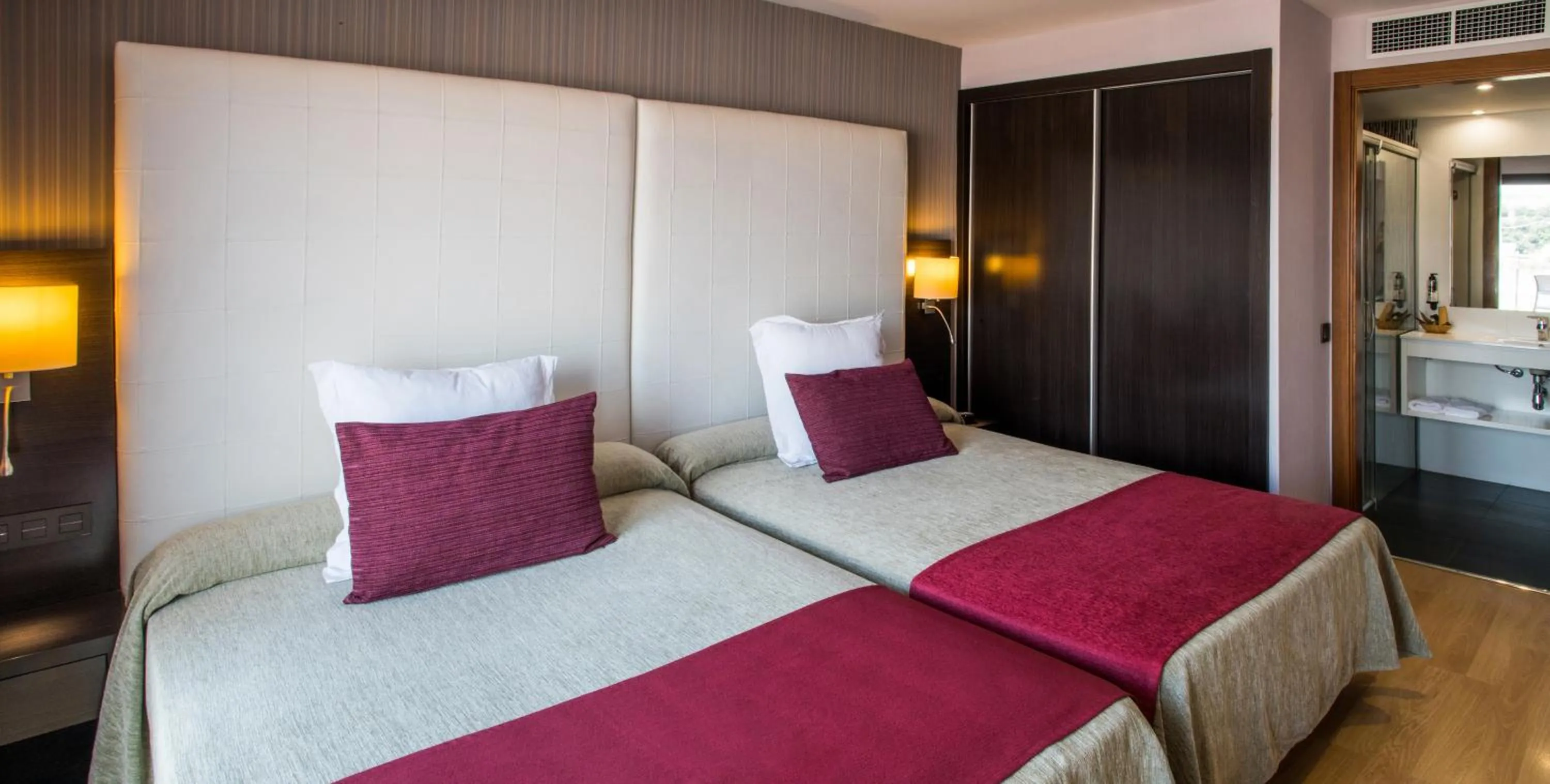 Bedroom, Bed in Petit Palau - Adults Only