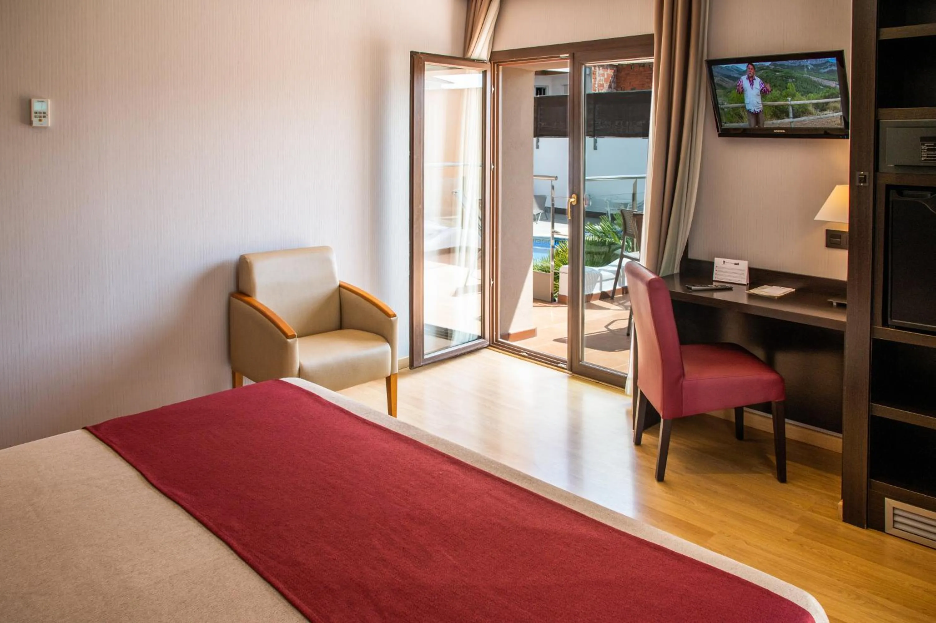 Bedroom, Bed in Petit Palau - Adults Only