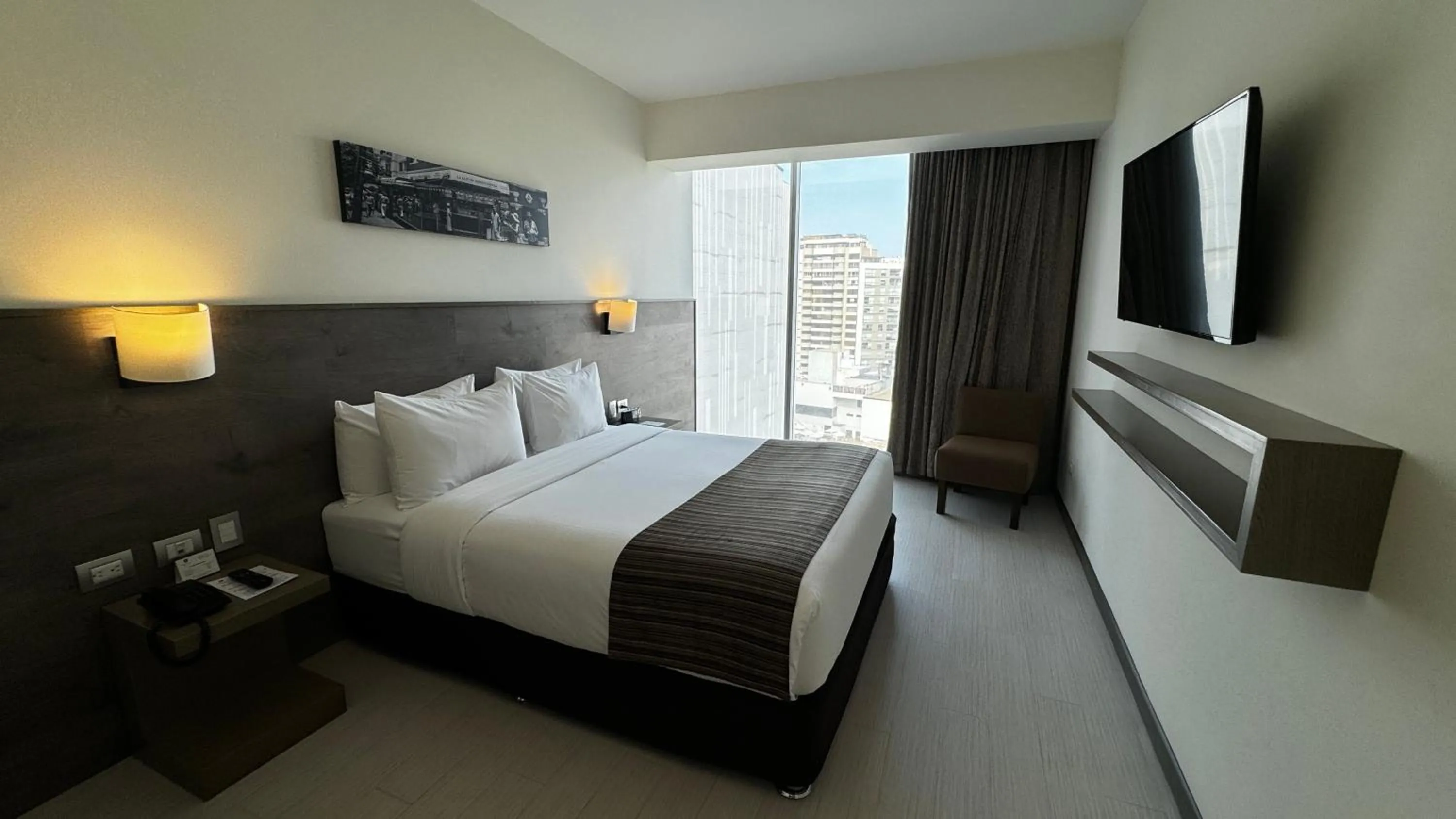 TV and multimedia, Bed in Best Western Plus Urban Larco Hotel