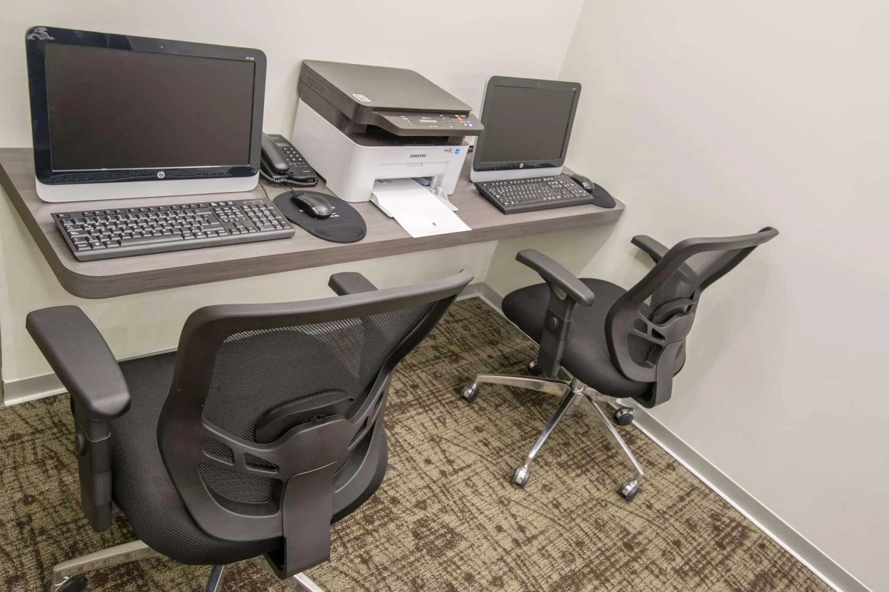 Business facilities in Best Western Plus Urban Larco Hotel