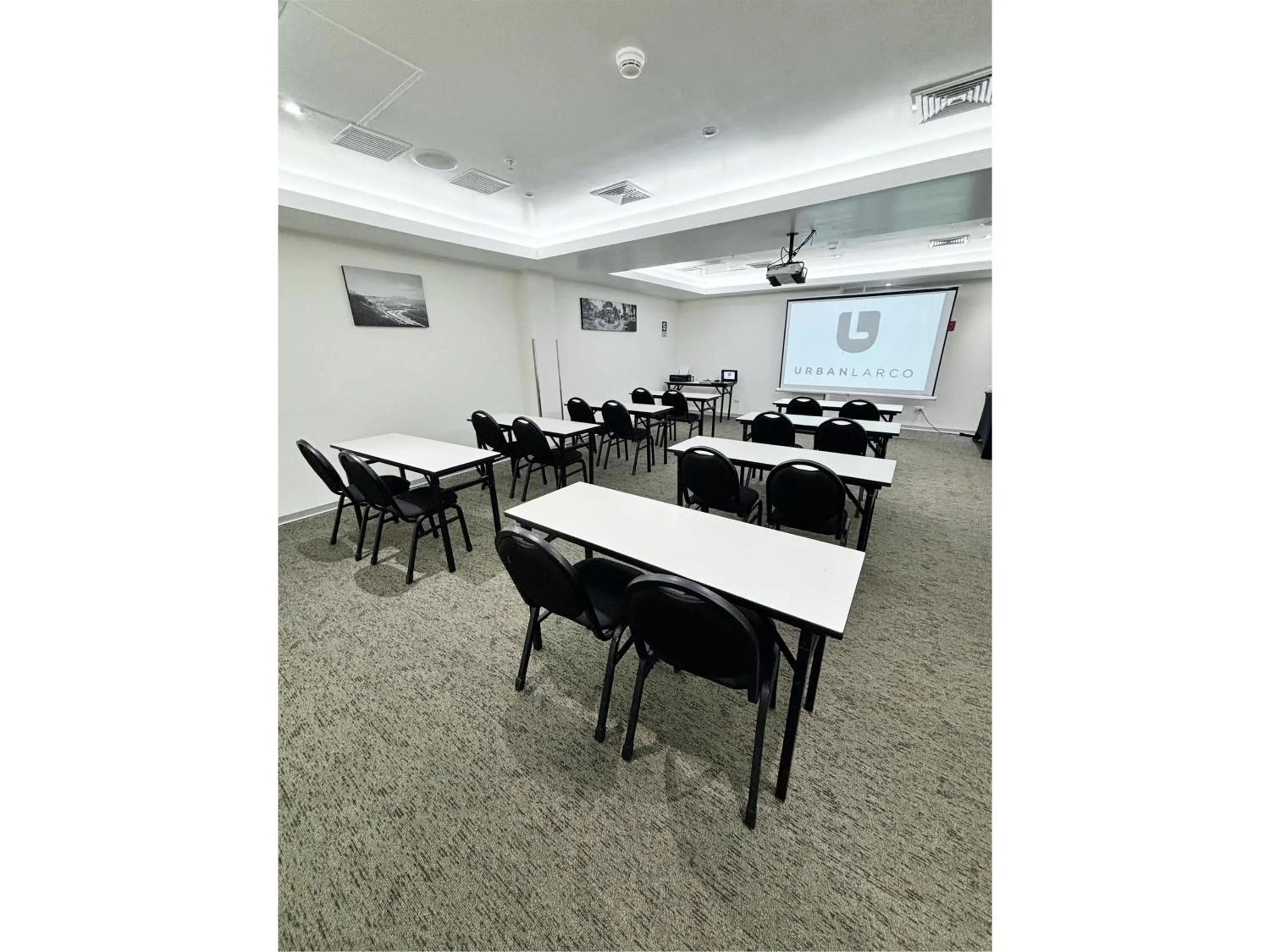 Meeting/conference room in Best Western Plus Urban Larco Hotel