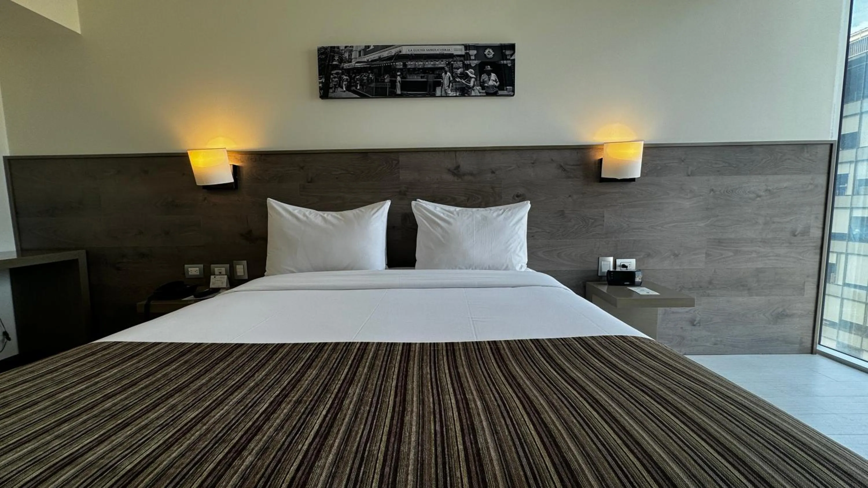 Bed in Best Western Plus Urban Larco Hotel
