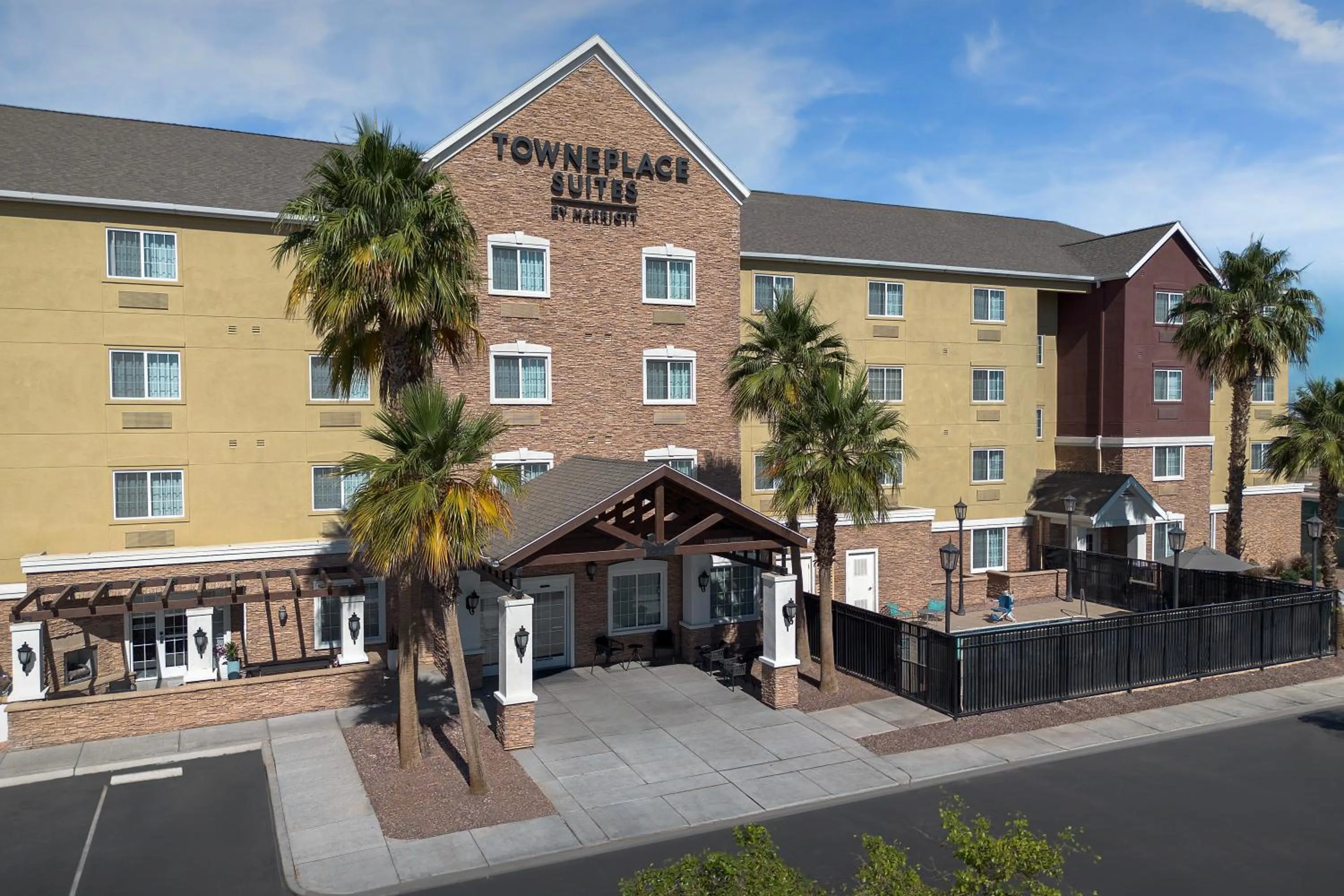 Property building in TownePlace Suites El Centro