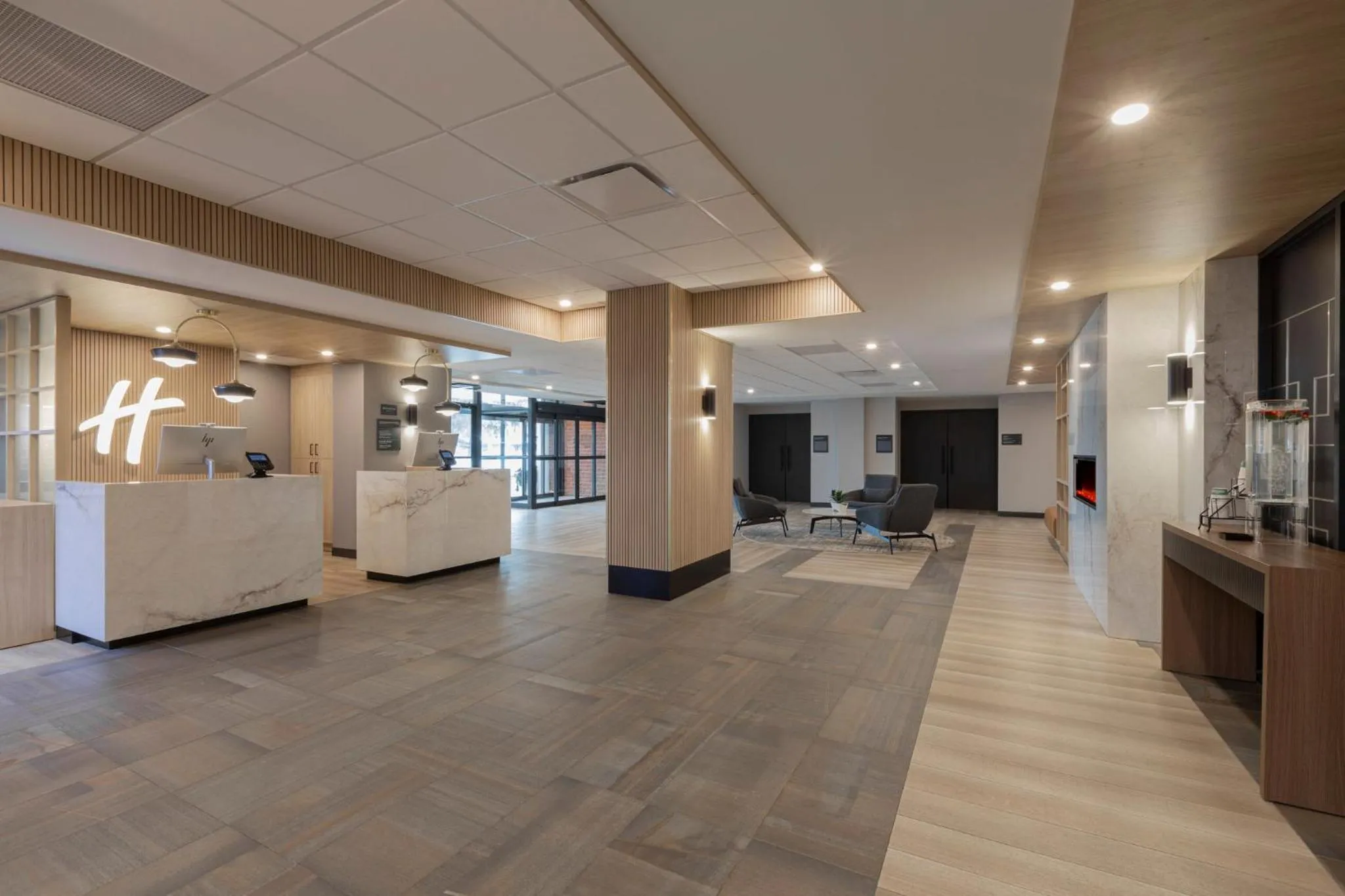 Property building in Holiday Inn St-Jean-sur-Richelieu Congrès by IHG