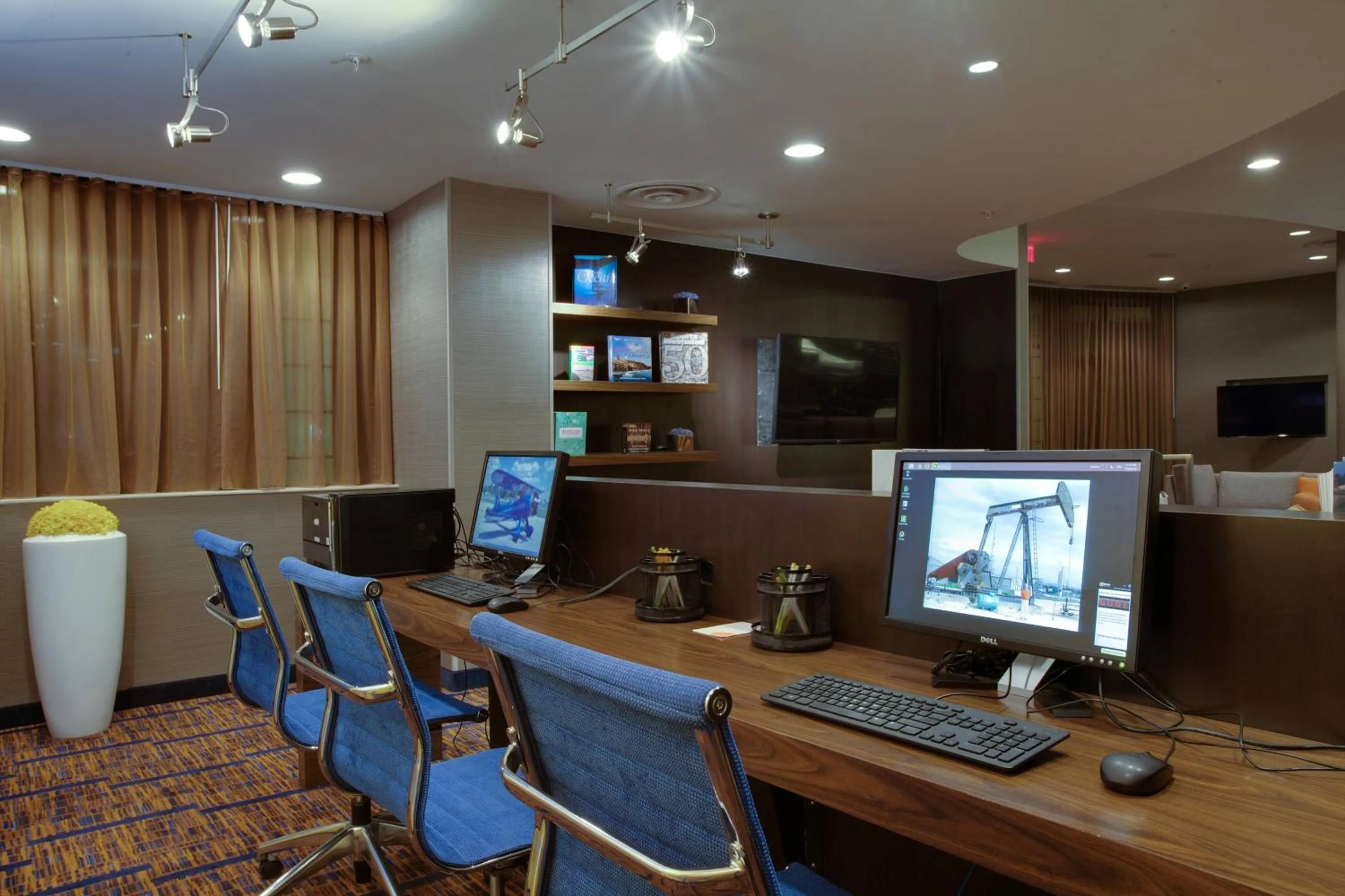 Other in Courtyard Republic Airport Long Island/Farmingdale