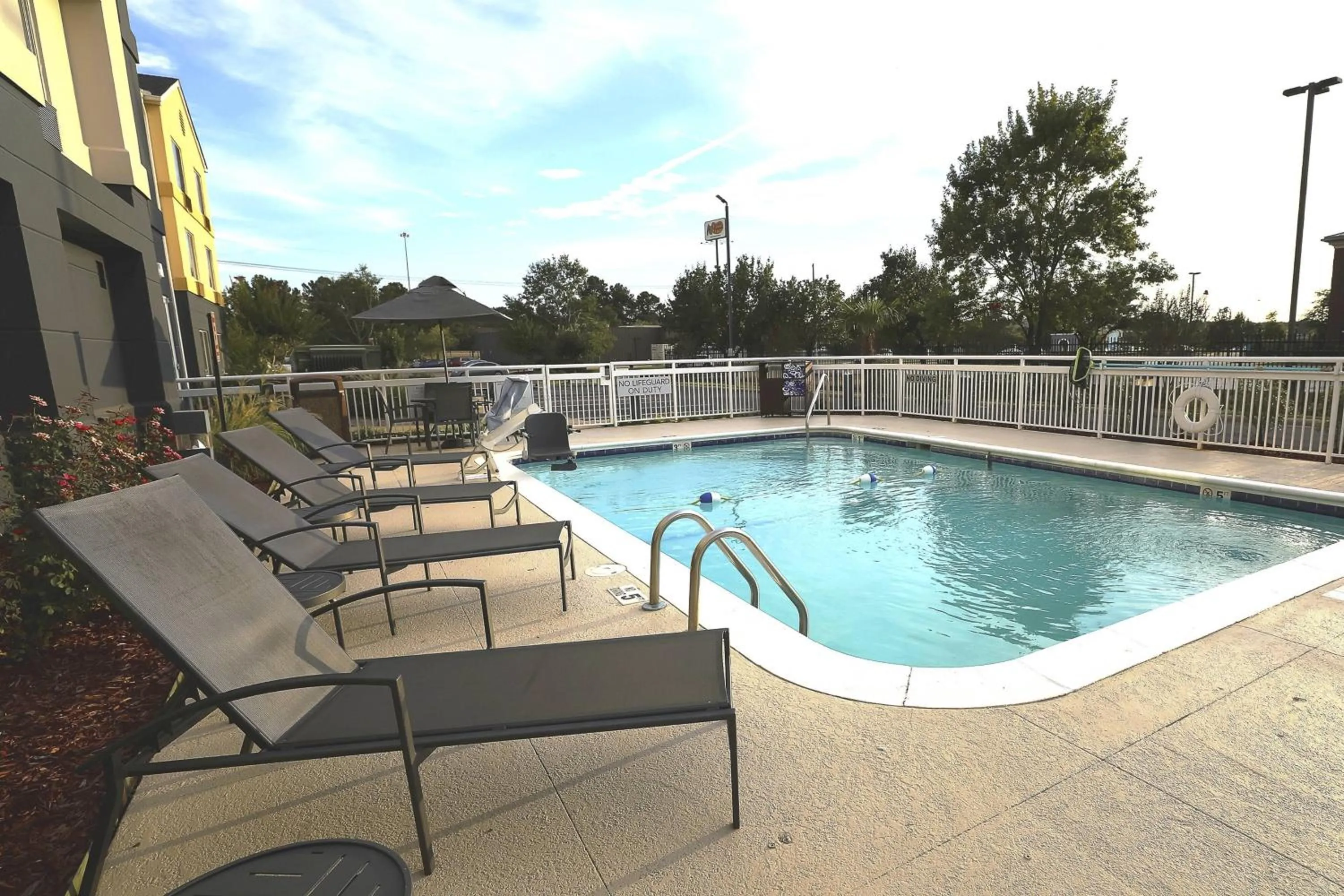 Swimming pool in Fairfield Inn & Suites Jackson Airport