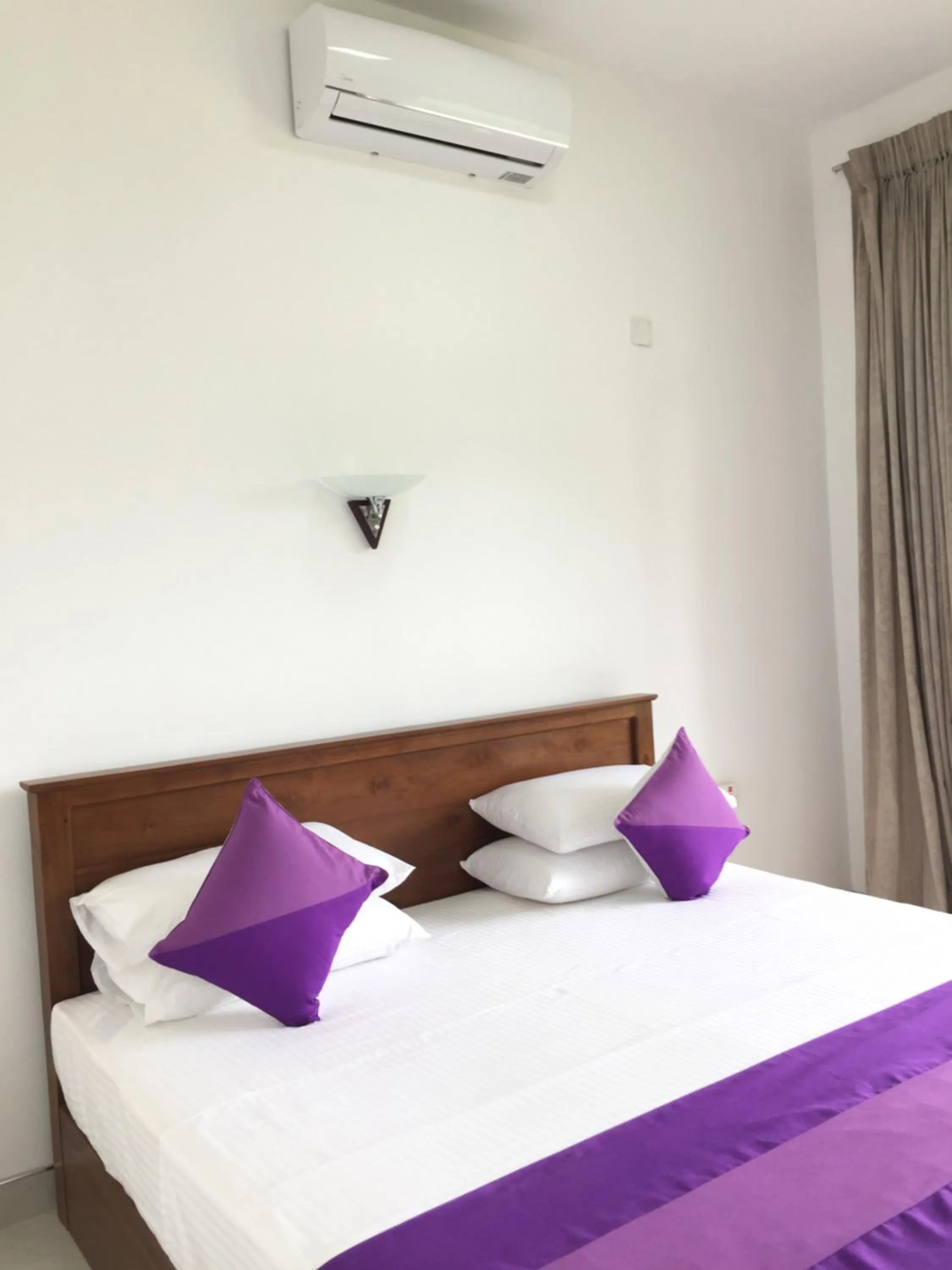 Bed in Kings Village Sigiriya