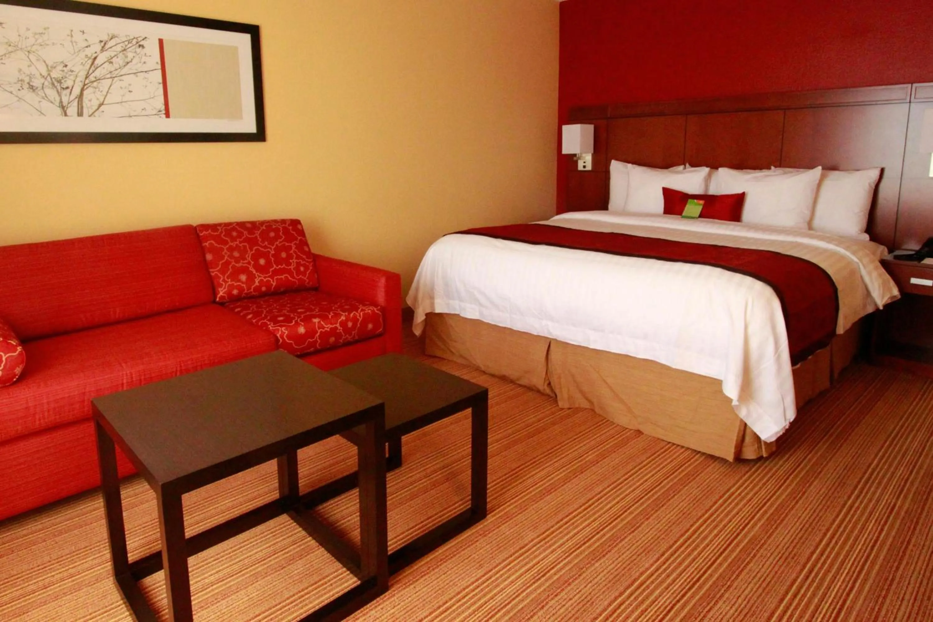 Photo of the whole room, Bed in Courtyard by Marriott Jackson Ridgeland
