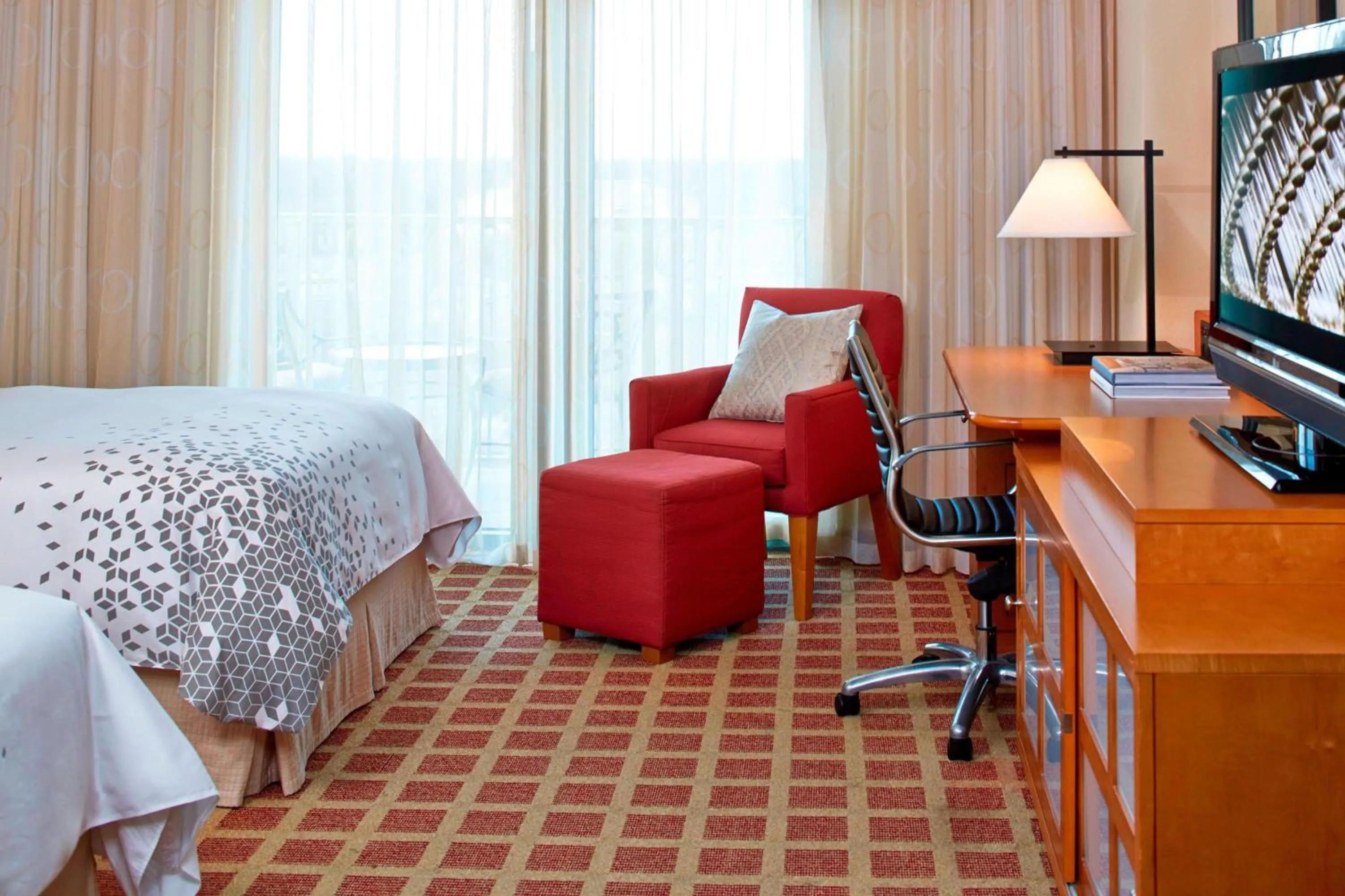 Photo of the whole room, Bed in World Golf Village Renaissance St. Augustine Resort