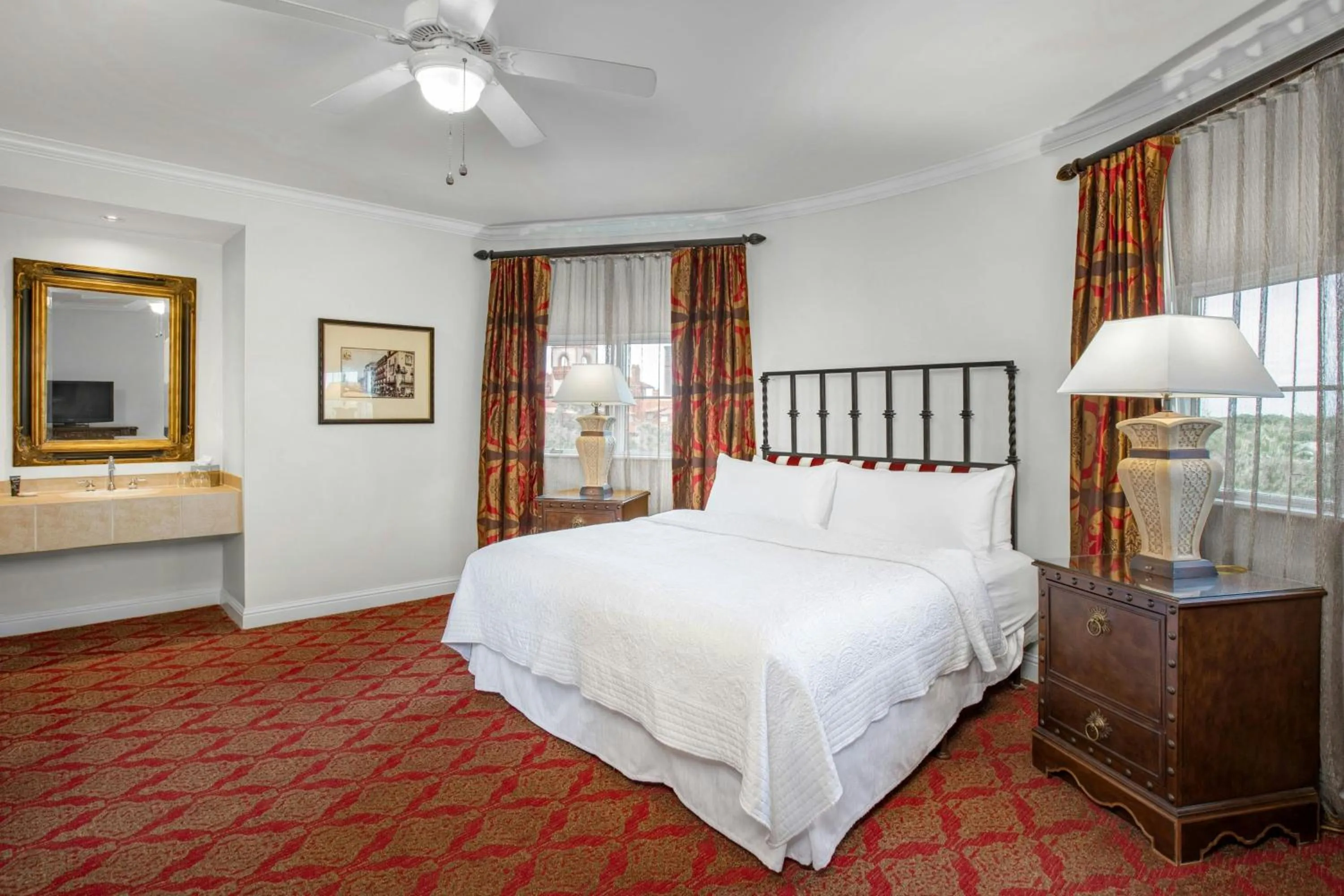 Bedroom, Bed in Casa Monica Resort & Spa, Autograph Collection