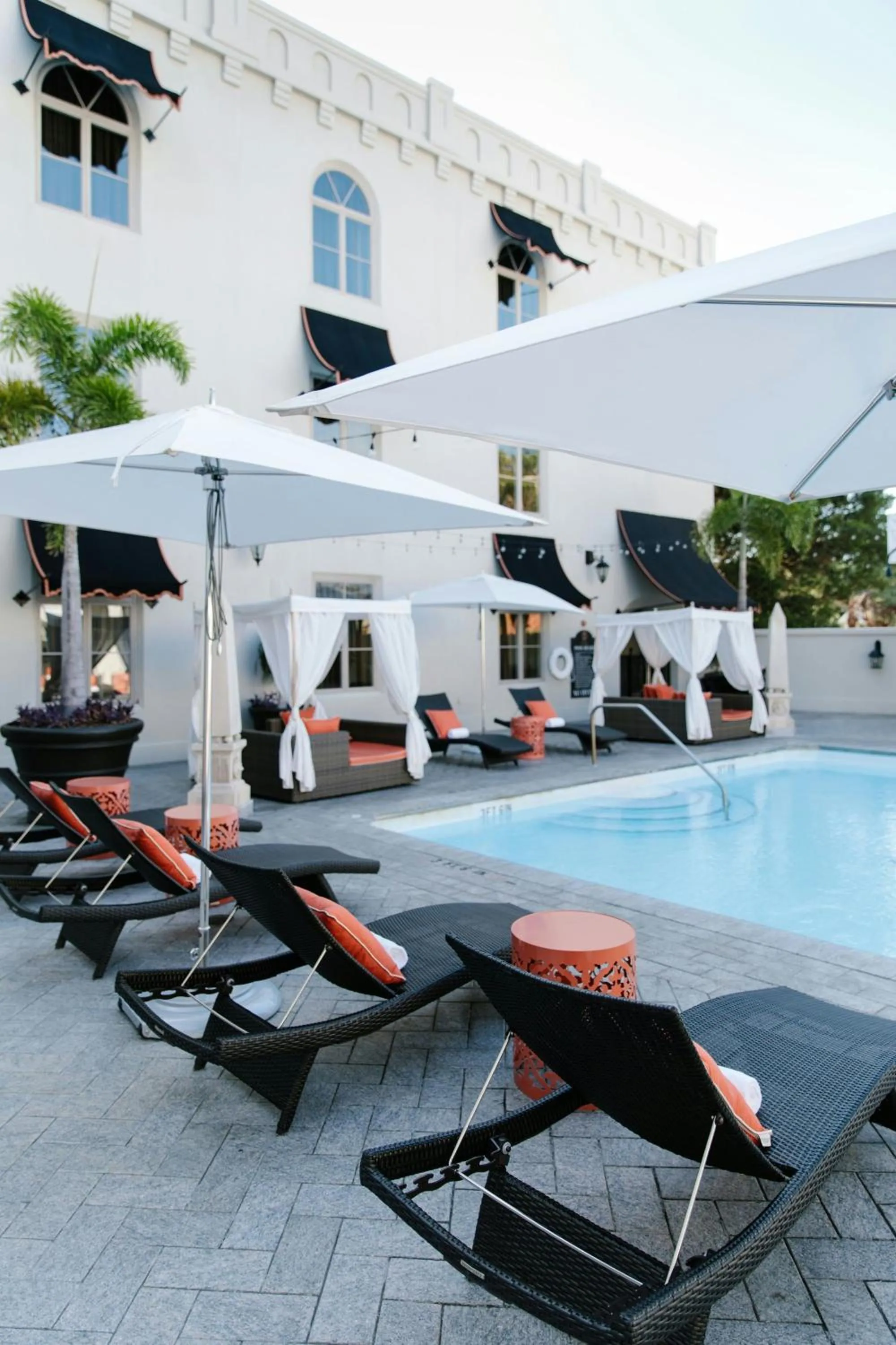 Swimming pool in Casa Monica Resort & Spa, Autograph Collection