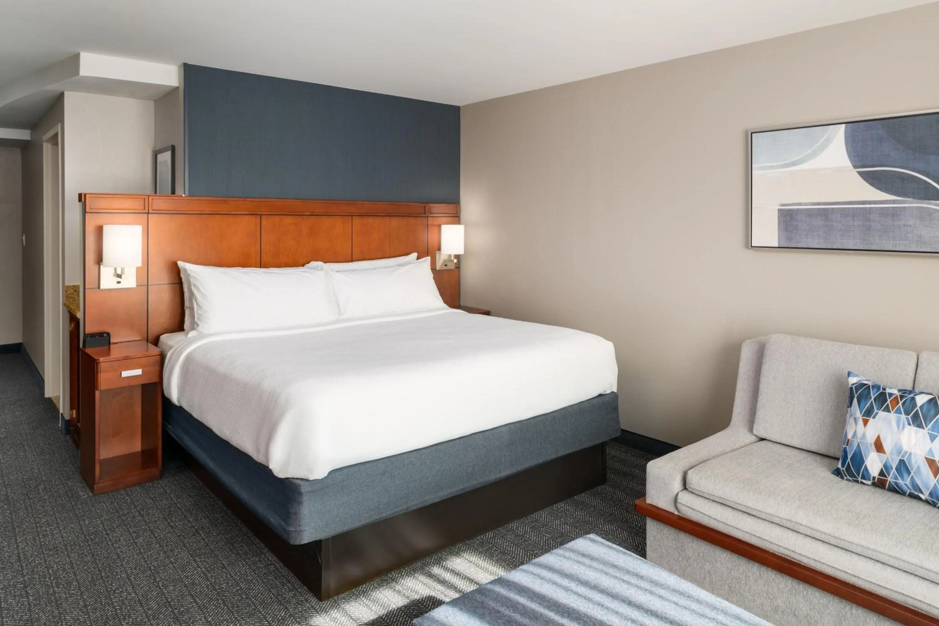 Photo of the whole room, Bed in Courtyard Jacksonville Orange Park