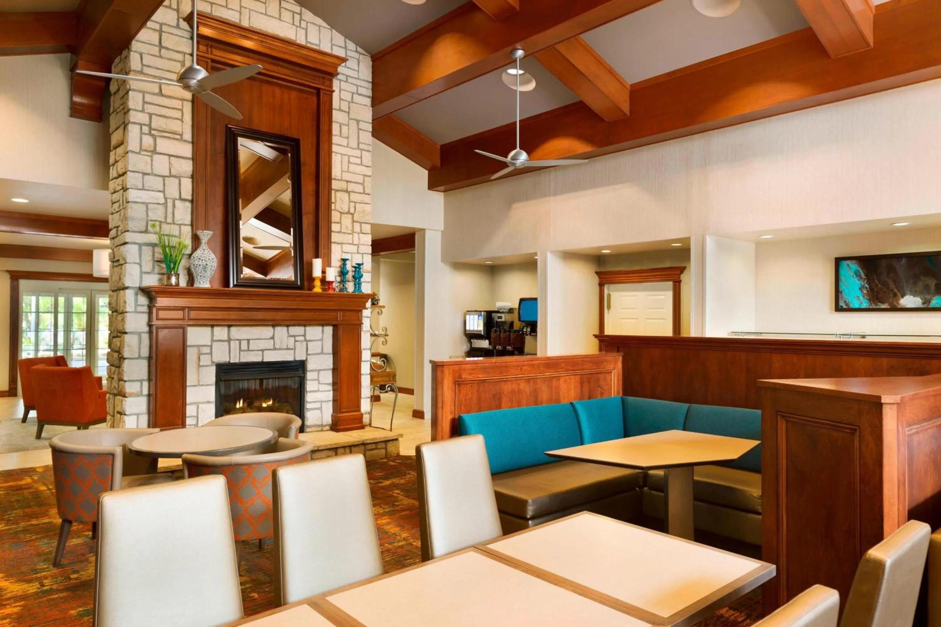 Restaurant/places to eat in Residence Inn Joplin