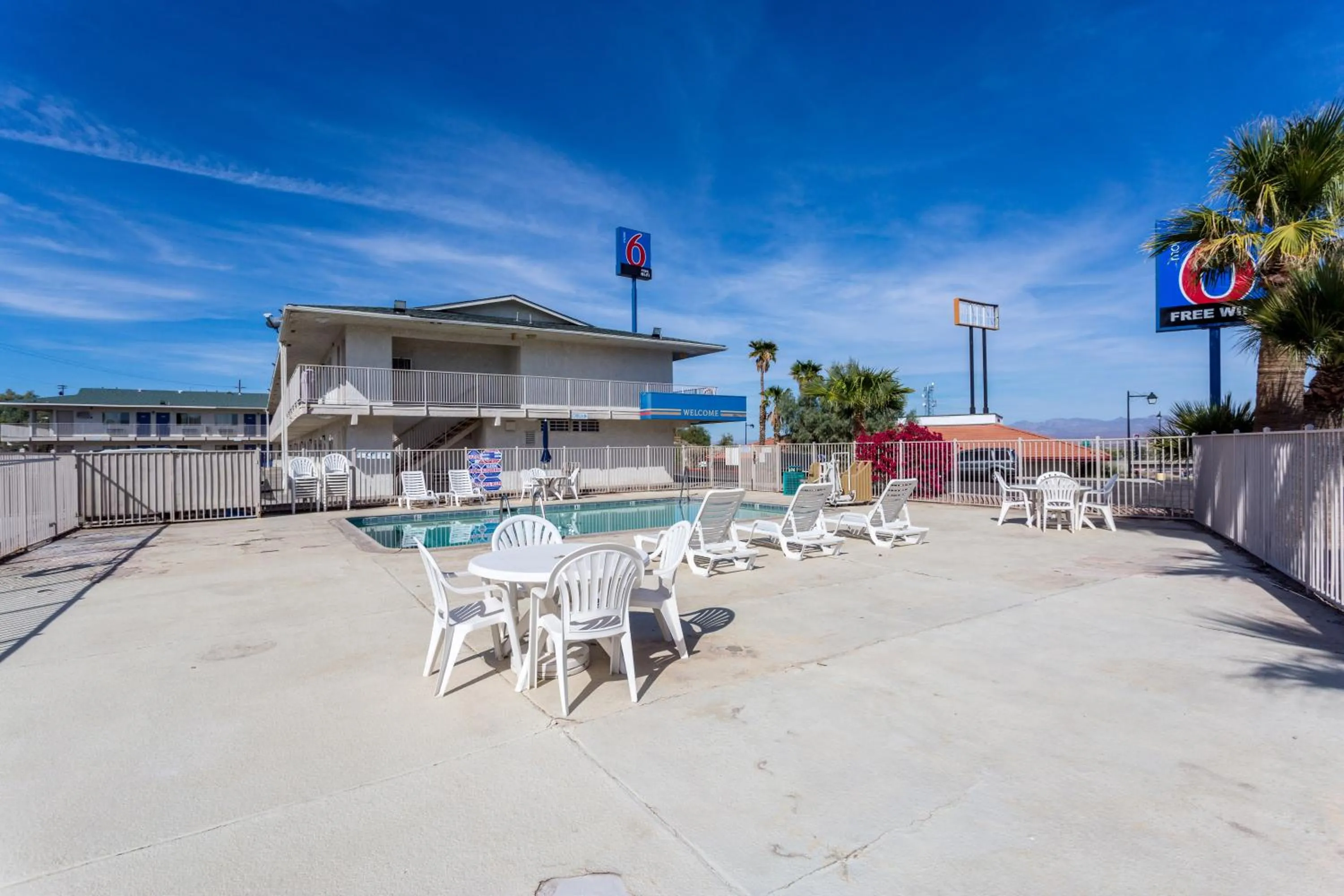 Swimming pool in Motel 6-Needles, CA