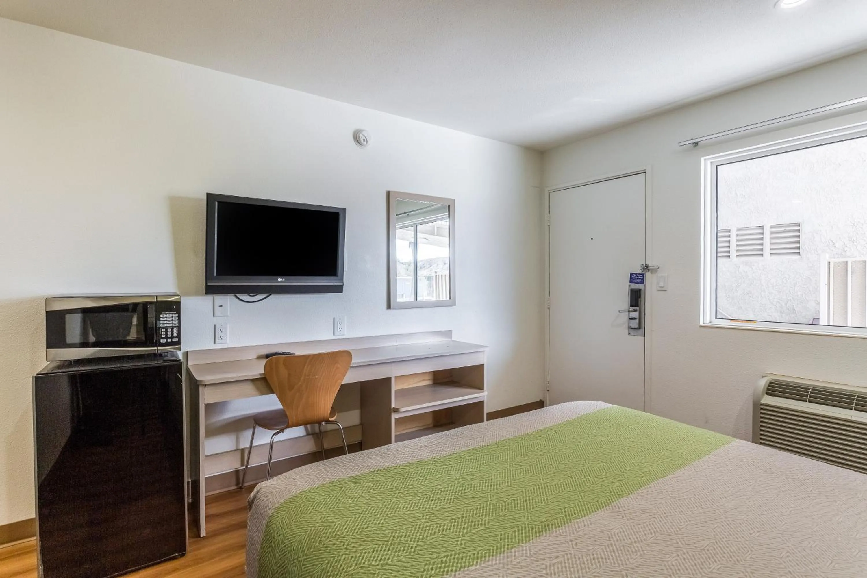 Bedroom, Bed in Motel 6-Needles, CA