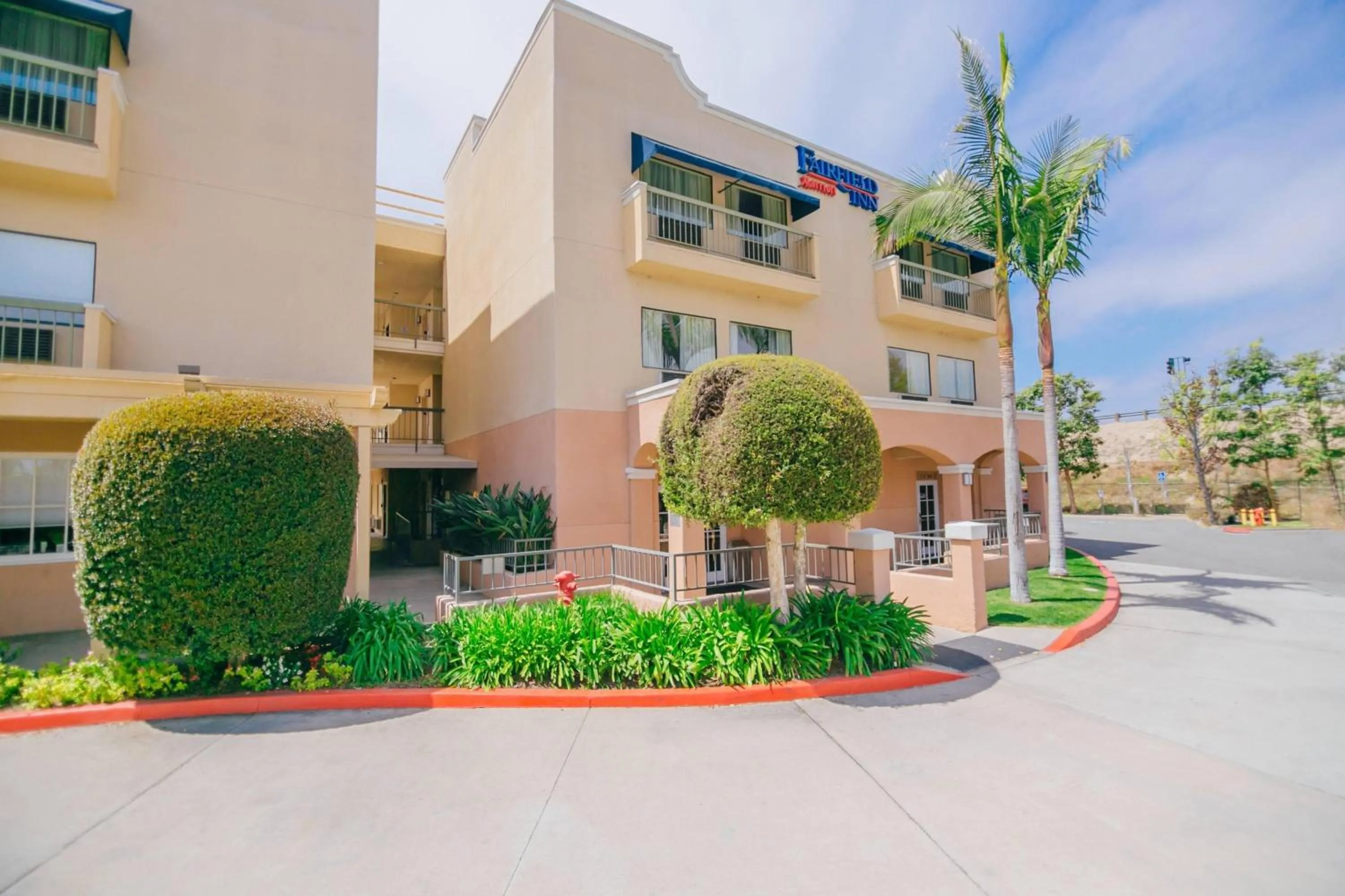 Property building in Fairfield Inn Anaheim Hills Orange County