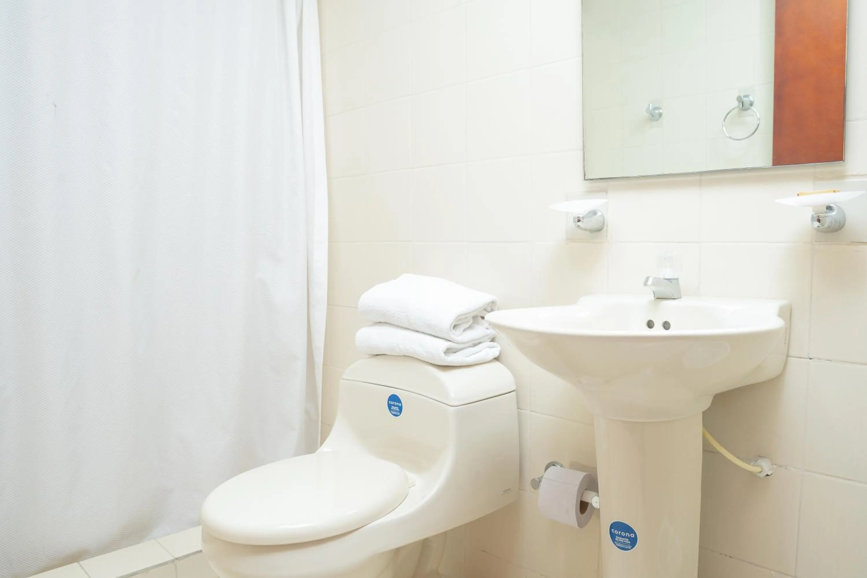 Bathroom in Ayenda 1313 Barahona 72