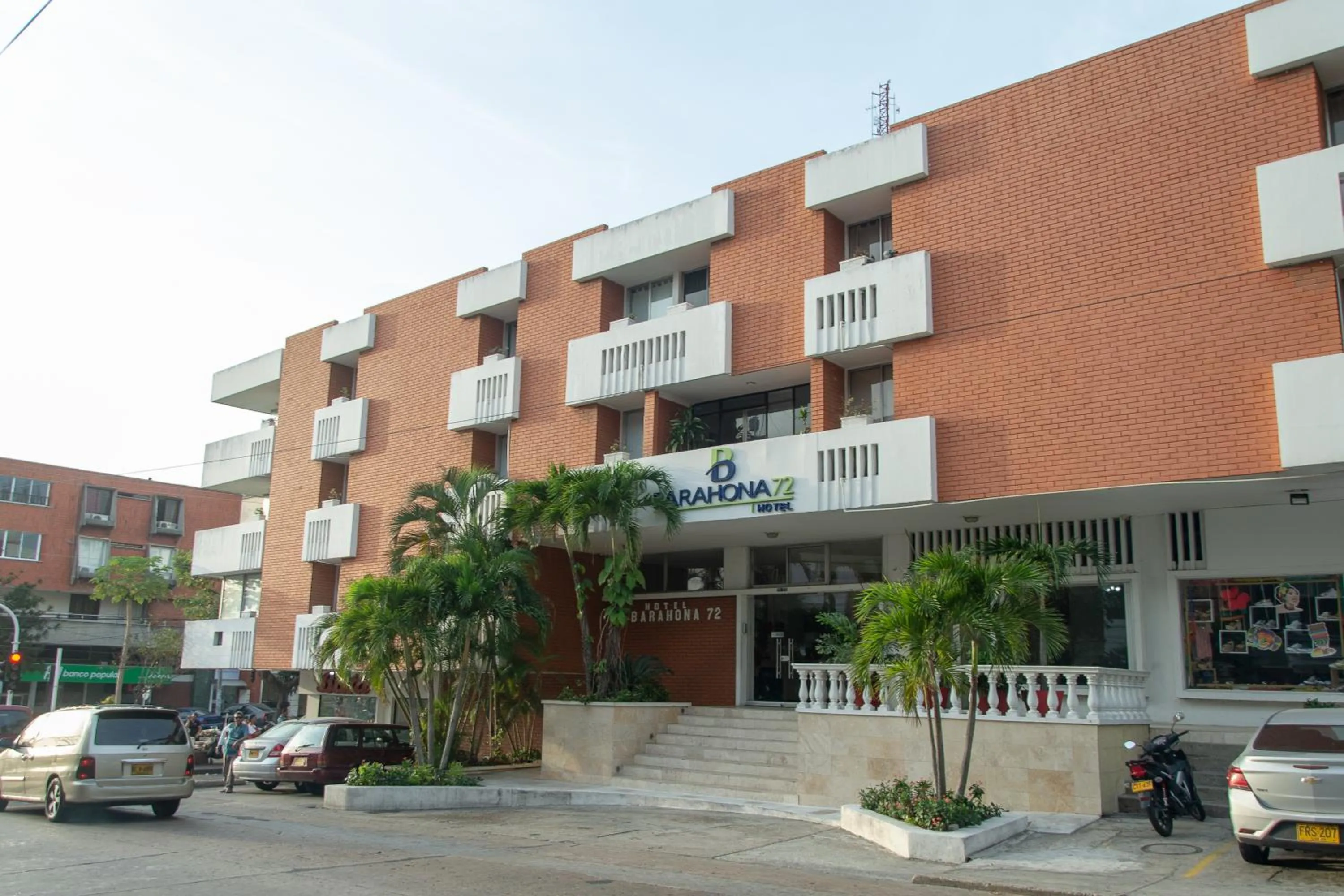 Property building in Ayenda 1313 Barahona 72