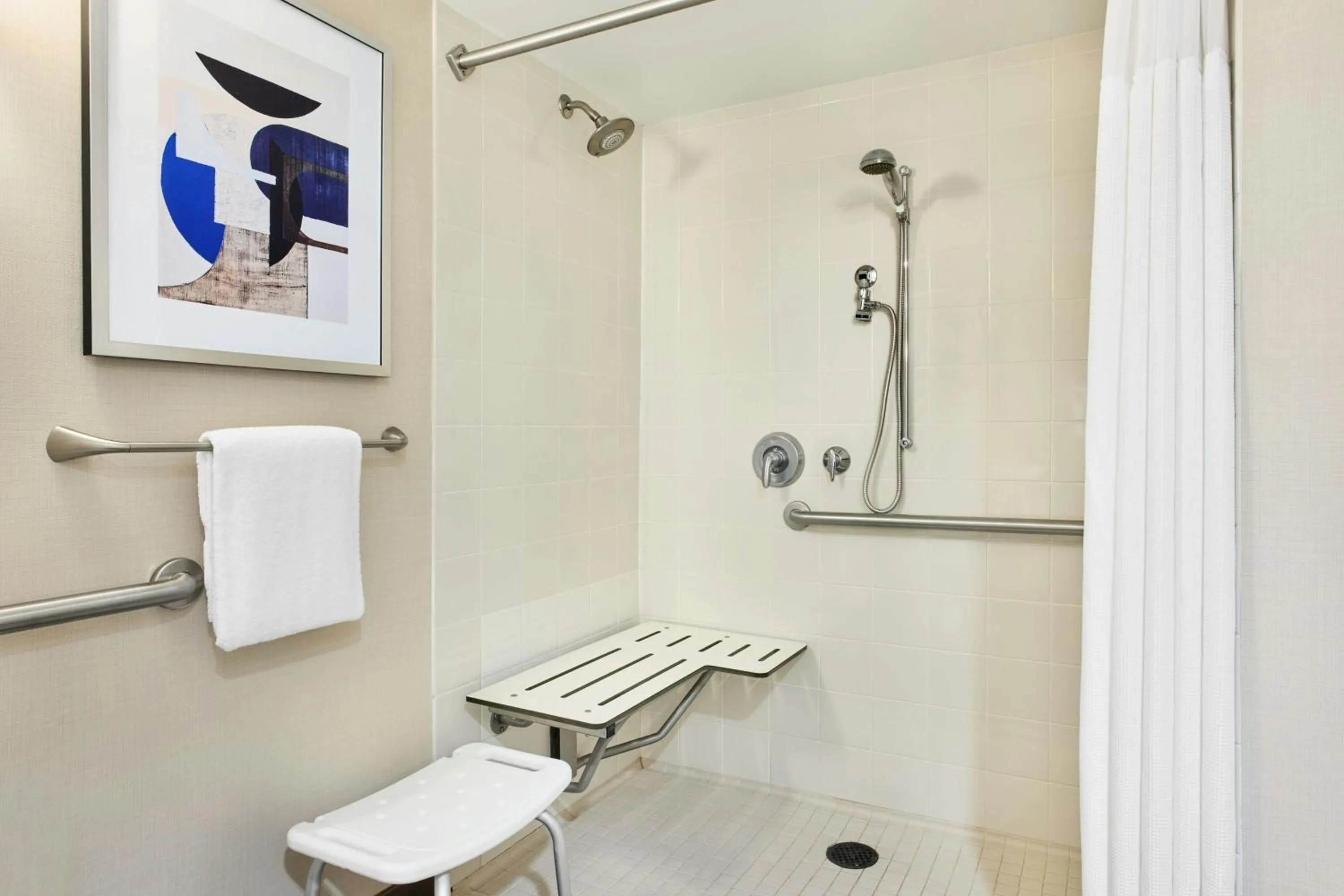 Bathroom in Courtyard Los Angeles Sherman Oaks