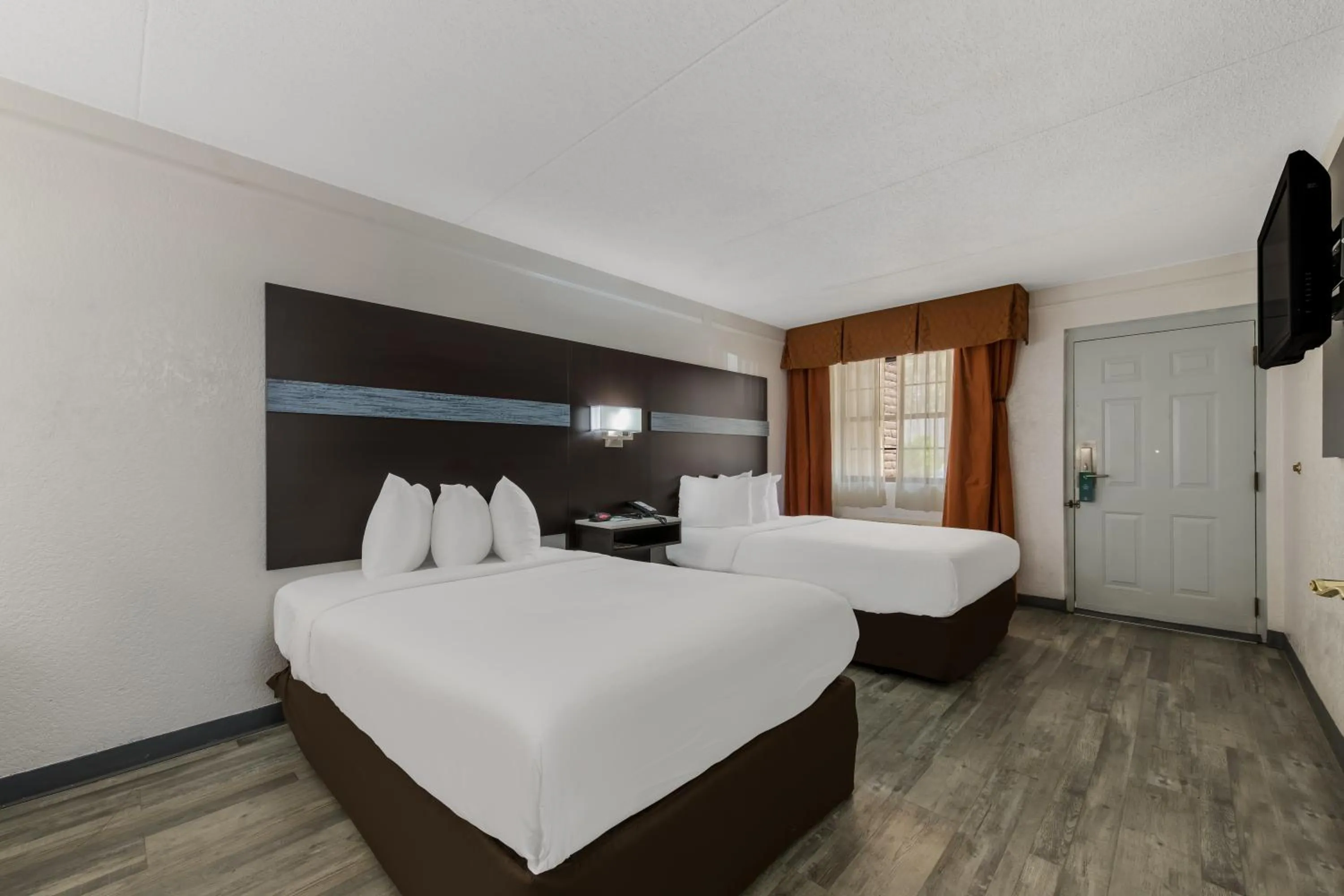 Bedroom, Bed in Quality Inn & Suites Airport