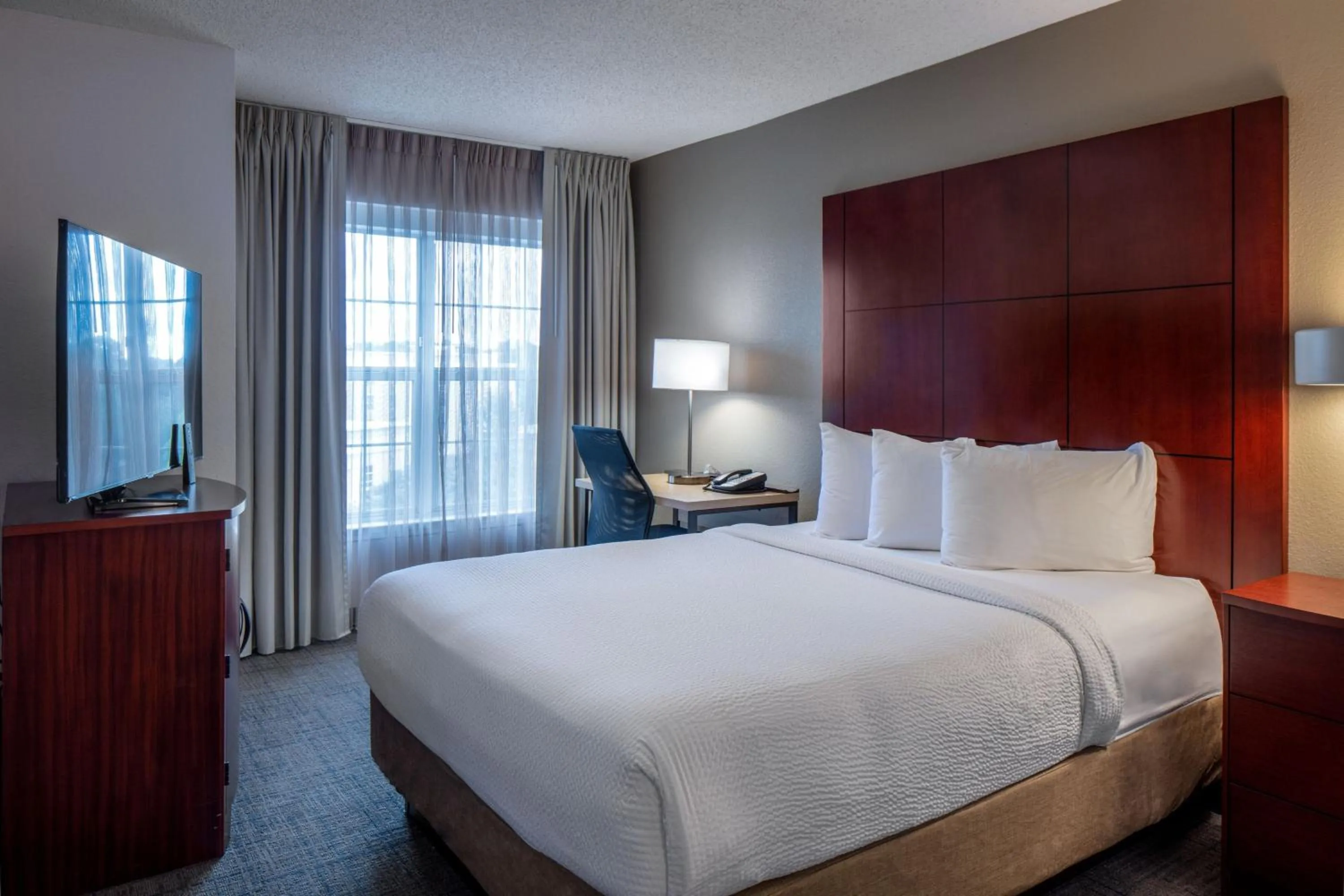 Bedroom, Bed in Residence Inn by Marriott Little Rock