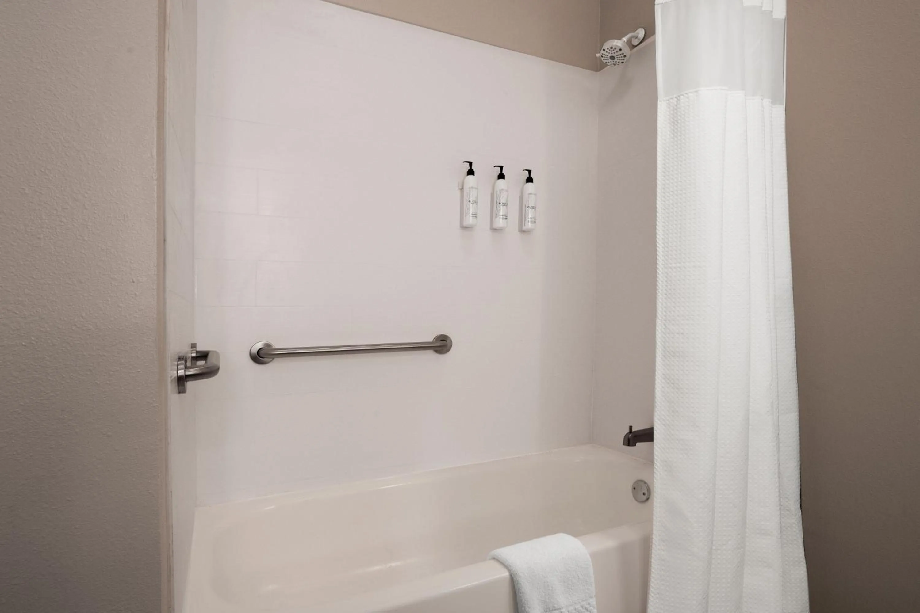 Bathroom in SpringHill Suites by Marriott Little Rock