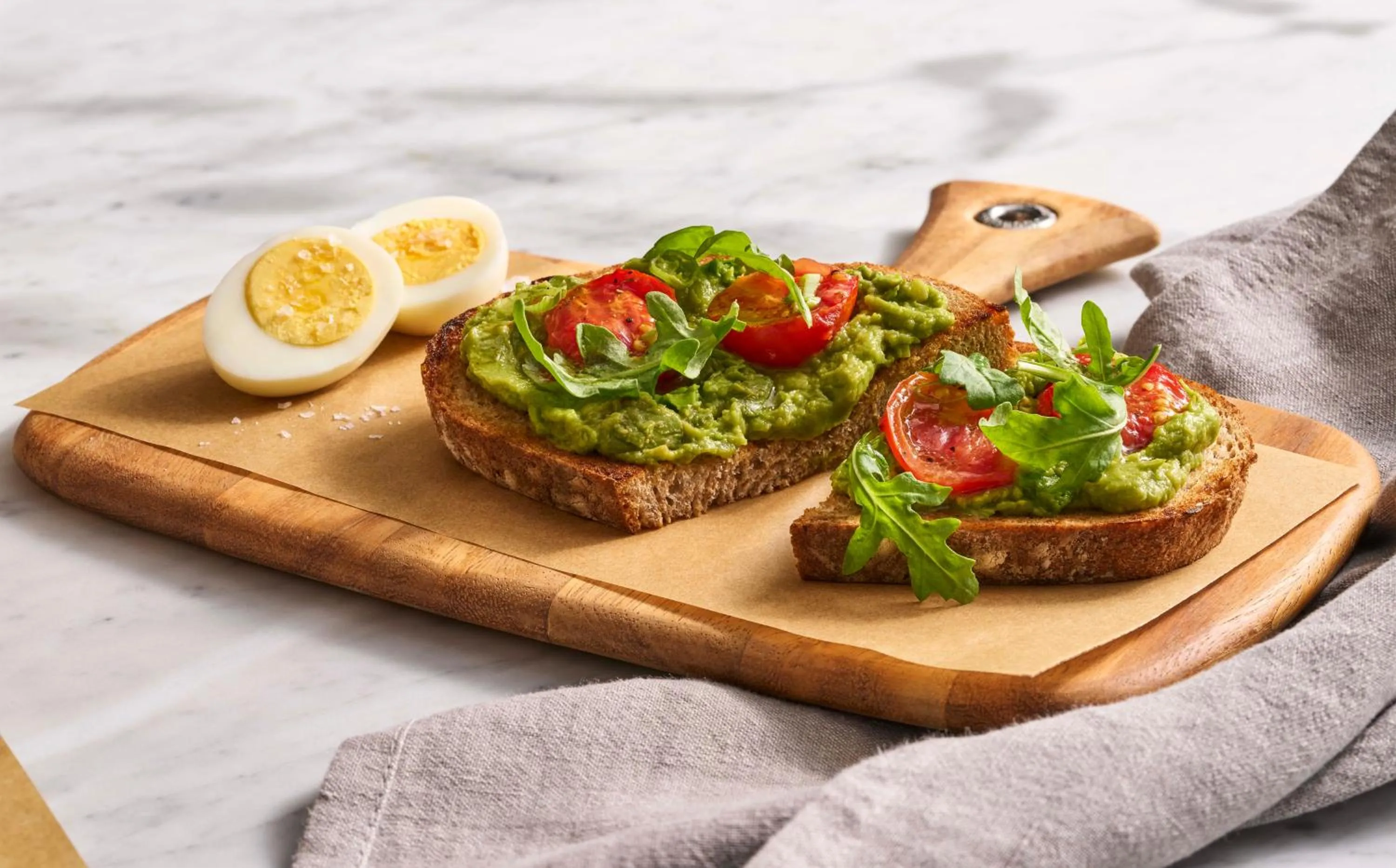 Breakfast in Courtyard Lancaster