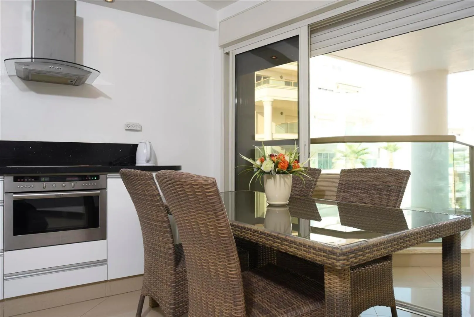 Seating area in City Resort Palmore