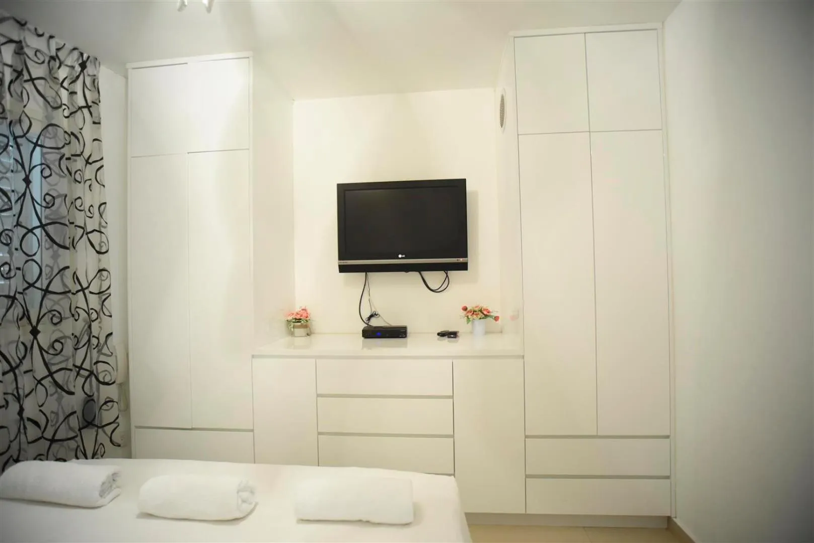 TV and multimedia, Bed in City Resort Palmore