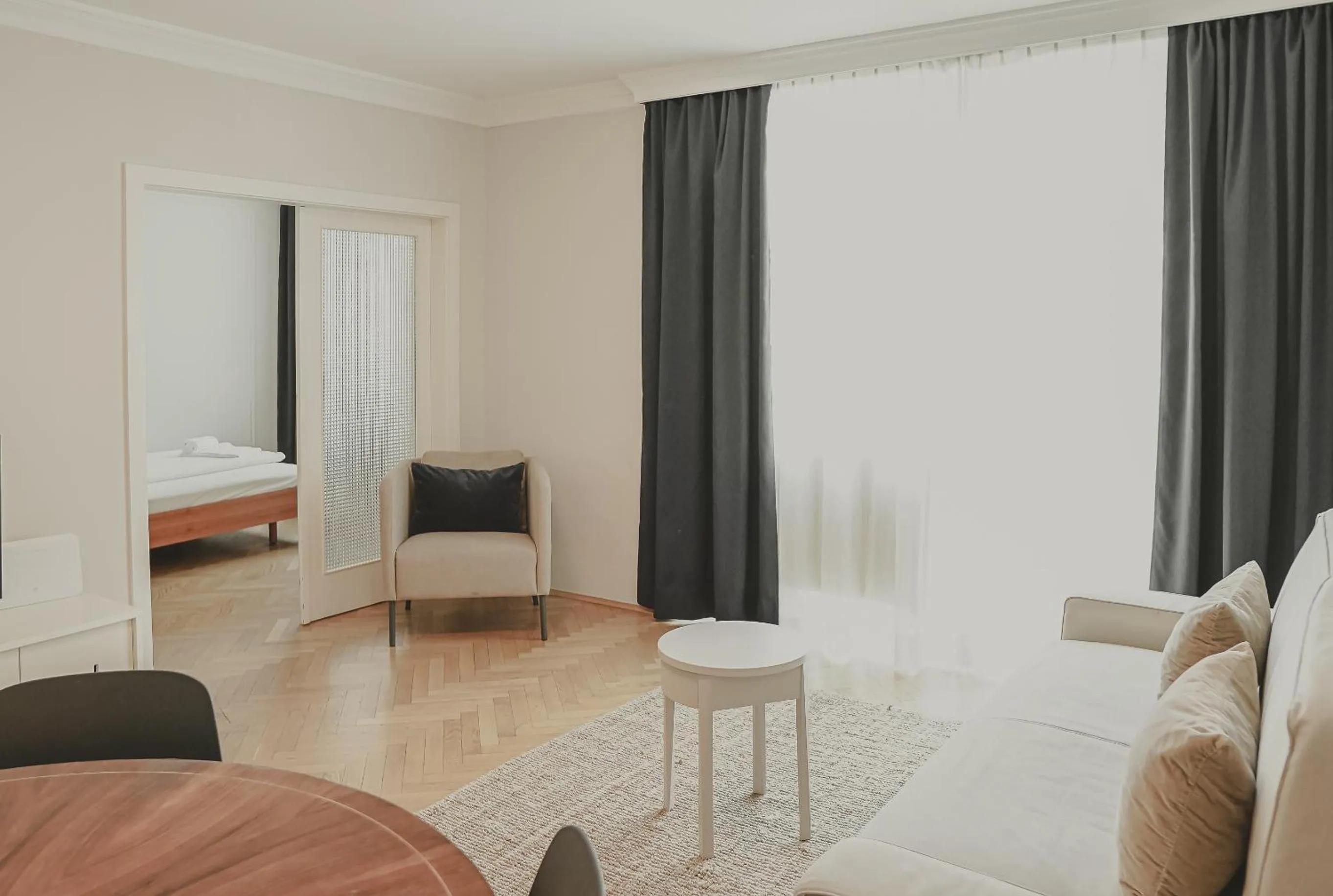 TV and multimedia, Bed in HeyMi Apartments Schwedenplatz